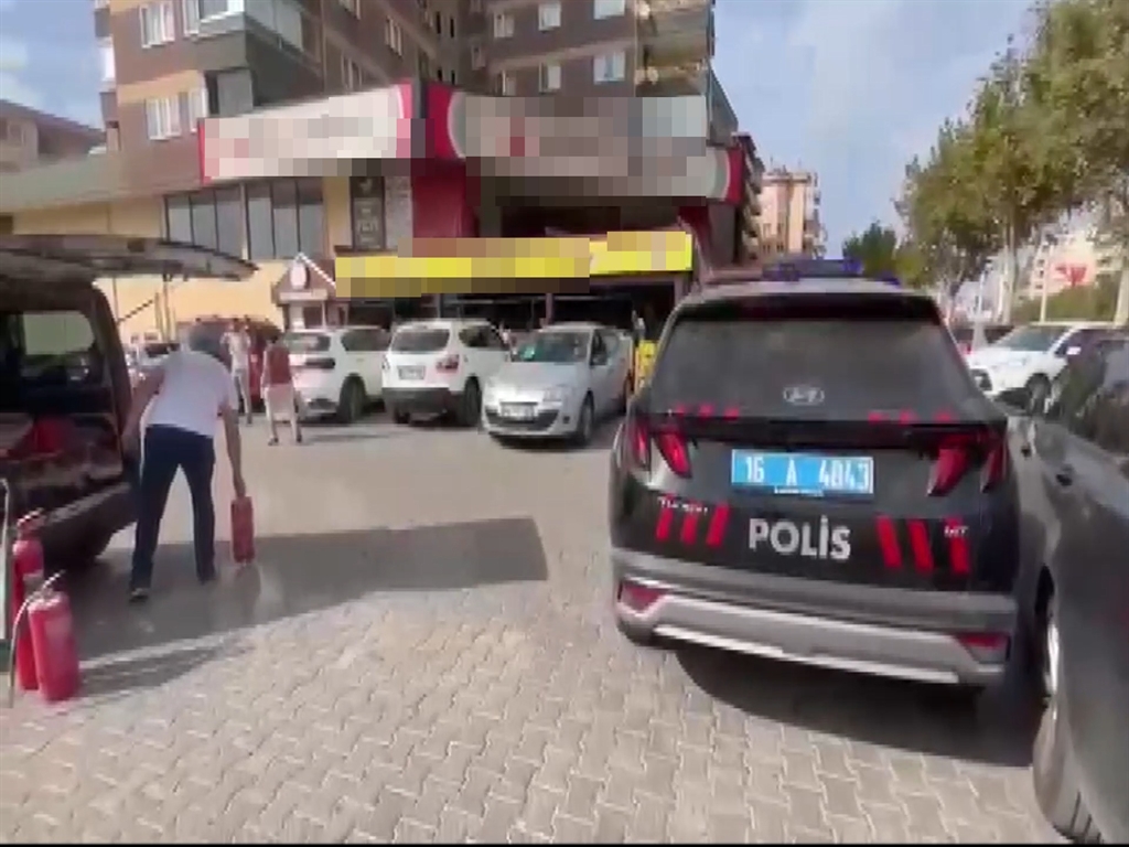 Marketteki kağıt havluları tutuşturan 10 yaşındaki çocuk devlet korumasına alındı - Görsel 4
