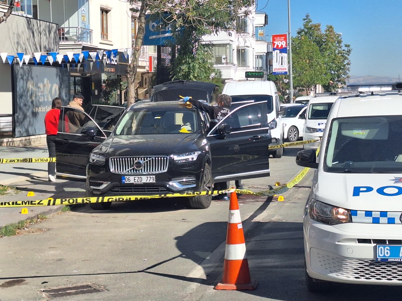 Ankara'da iş insanına silahlı saldırı: Şoförü tarafından vuruldu - Görsel 2