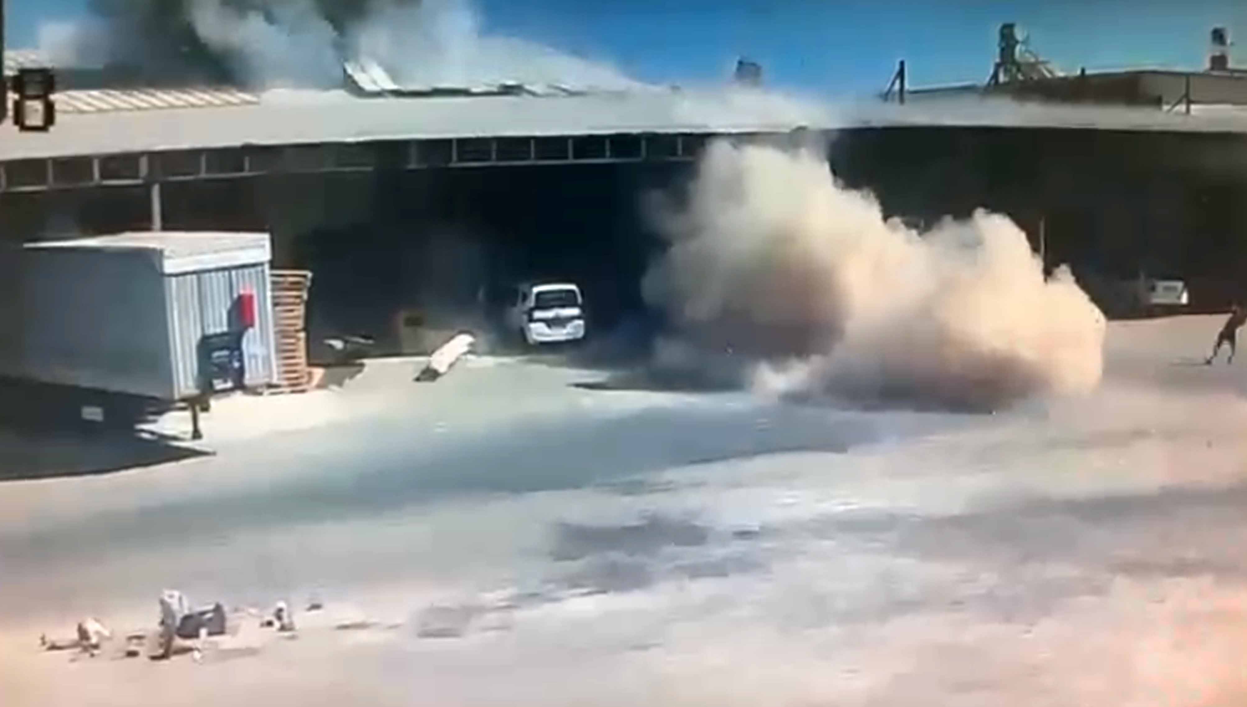 Antalya'da, toptancı halinde iş yerinde patlama: 1 ölü, 3 yaralı - Görsel 3