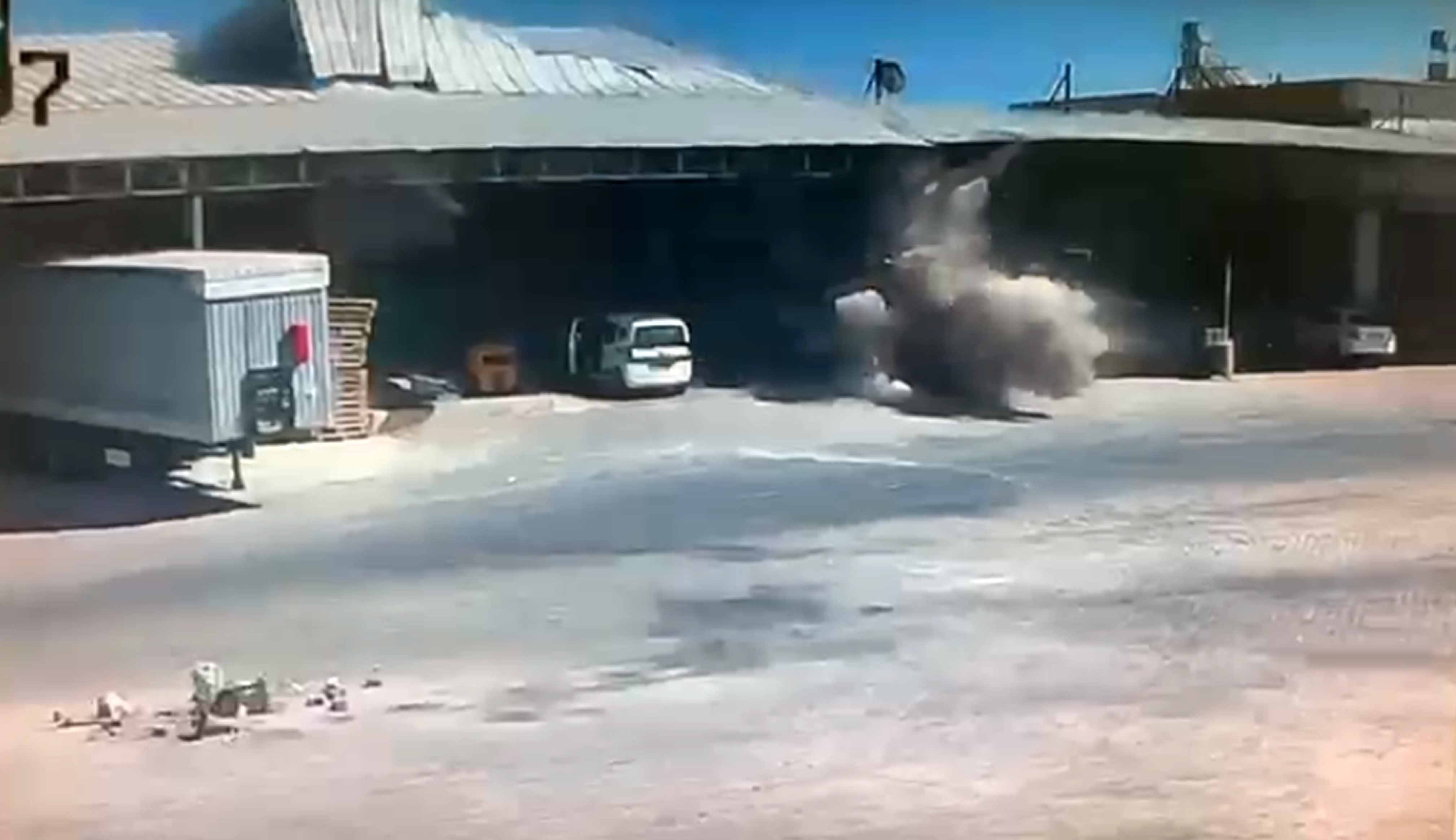 Antalya'da, toptancı halinde iş yerinde patlama: 1 ölü, 3 yaralı - Görsel 4