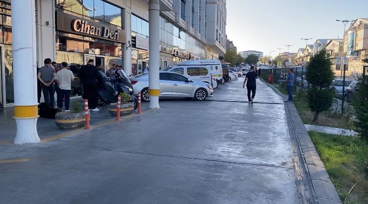 İstanbul - Başakşehir’de iş yerinde bağlanıp, darbedilen kişi hayatını kaybetti - Görsel 1