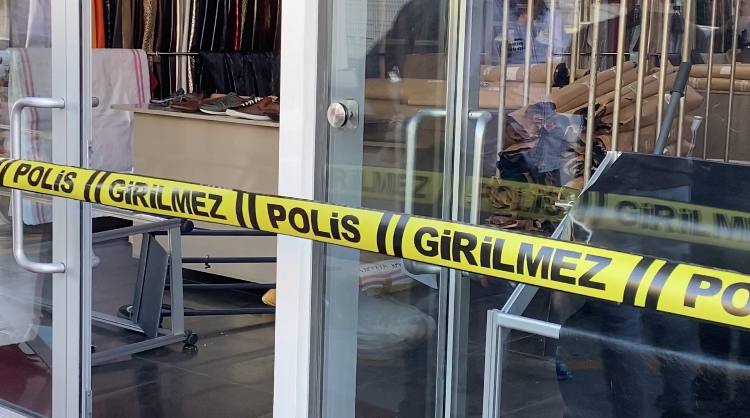 İstanbul - Başakşehir’de iş yerinde bağlanıp, darbedilen kişi hayatını kaybetti - Görsel 5