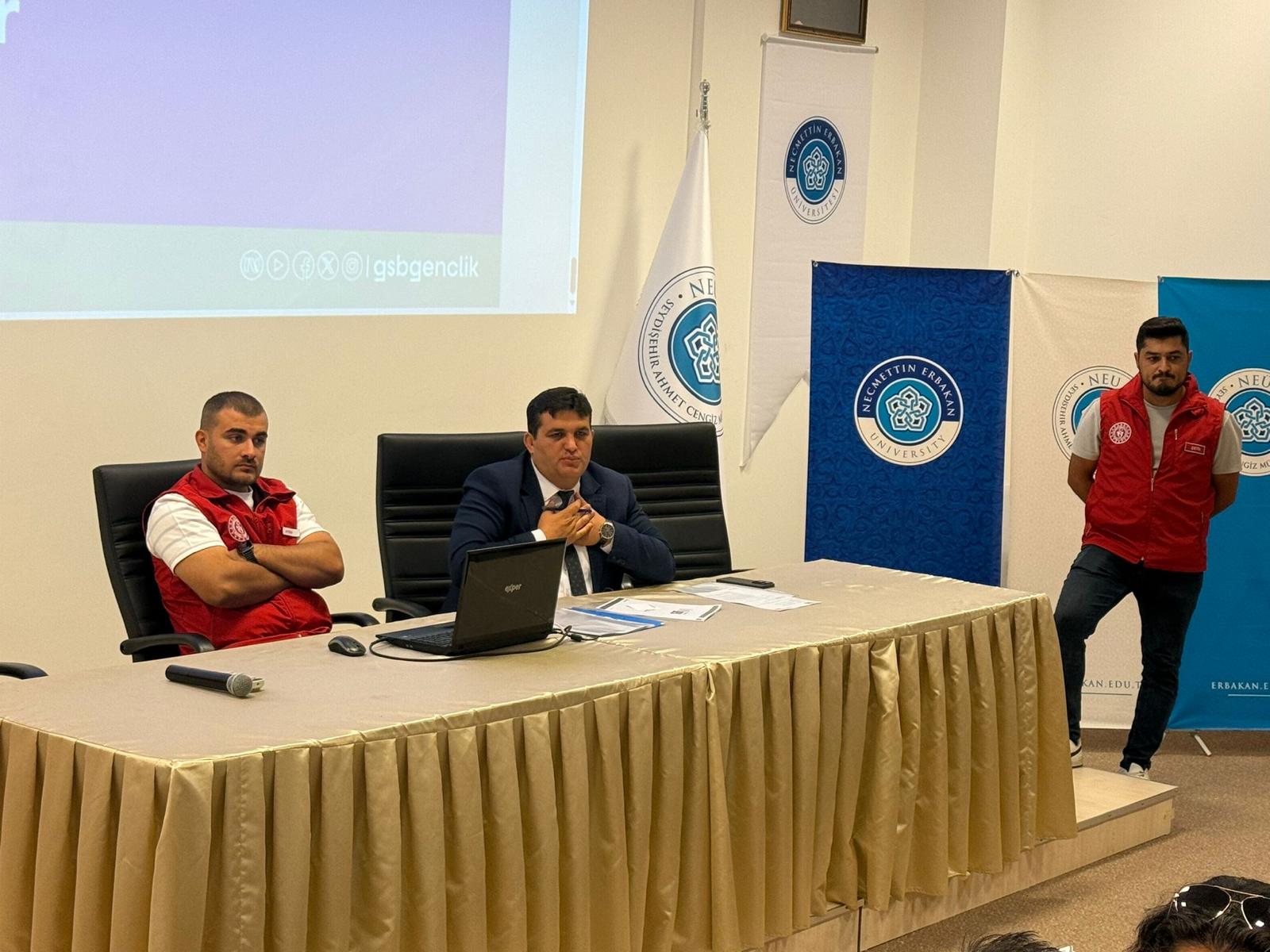 ÜNİDES Projesi, Ahmet Cengiz Mühendislik Fakültesi'nde Gençlerle Buluştu - Görsel 4