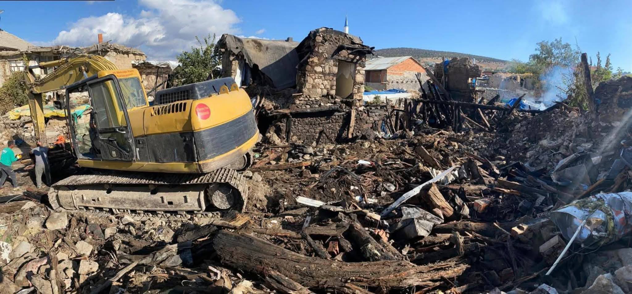 Akkise Mahallesi’nde Ev Yangını: Konut Kullanılamaz Hale Geldi - Görsel 3