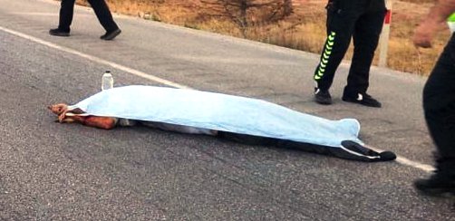 Konya'da Yola Dökülen Tuğlaları Temizlerken Trafik Kazasında Hayatını Kaybetti - Görsel 1