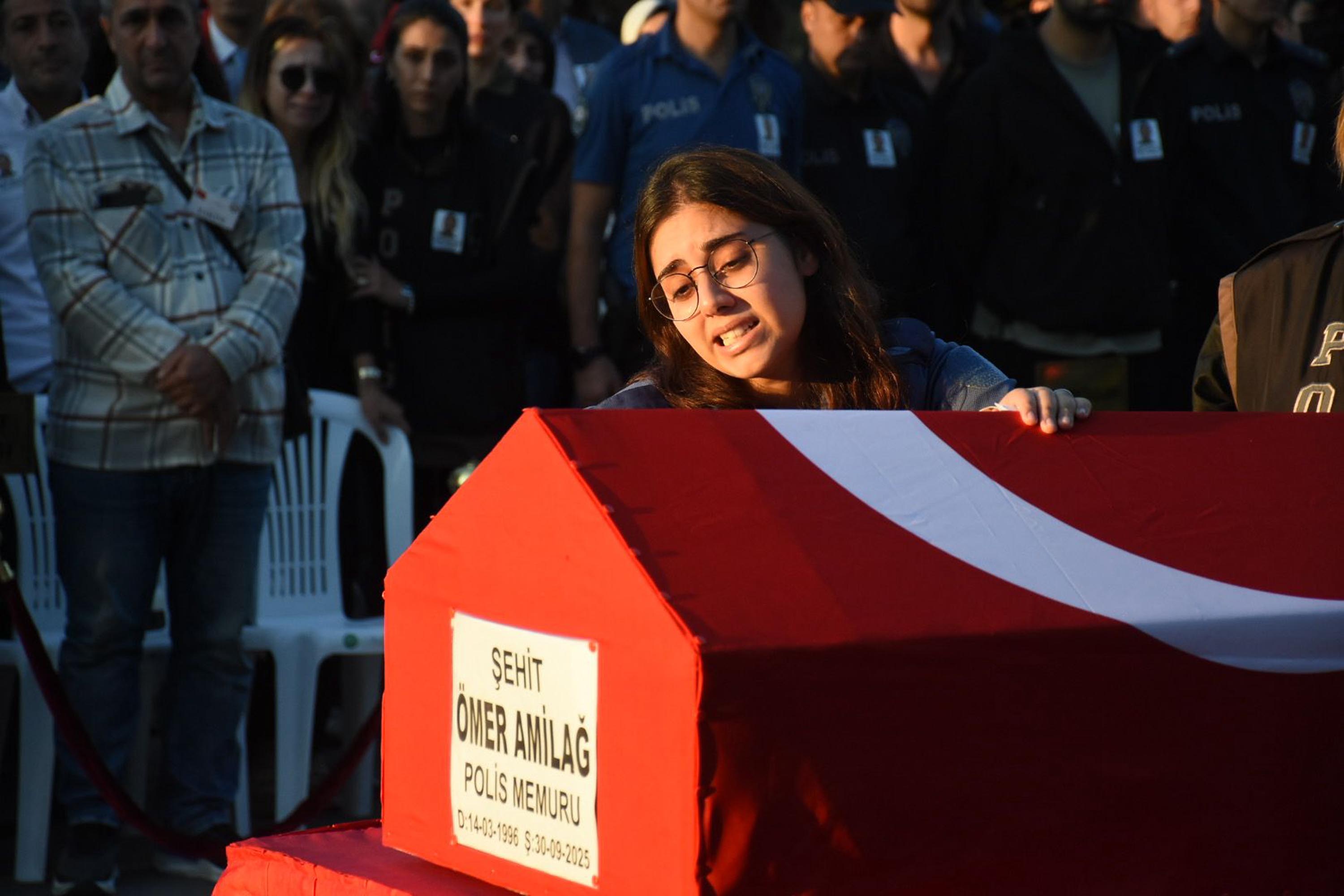 İzmir'de polis merkezine saldırıda şehit sayısı 3'e çıktı  - Görsel 2