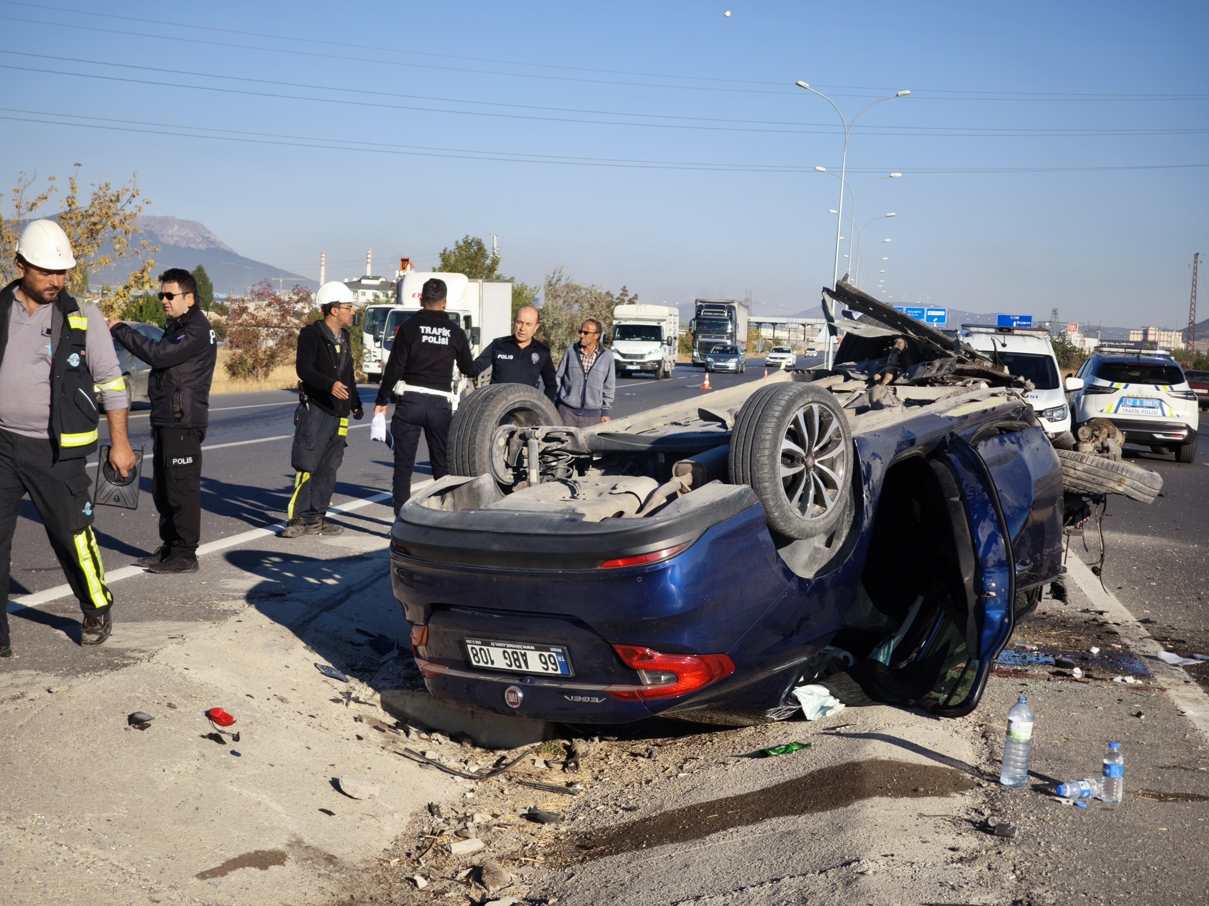 Seydişehir'de Trafik Kazası: Biri Çocuk, 3 Kişi  Yaralı - Görsel 4
