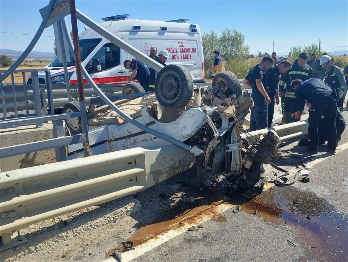 Seydişehir'de Korkunç Kaza: Otomobil Takla Attı, 2 Kişi Yaralı - Görsel 8