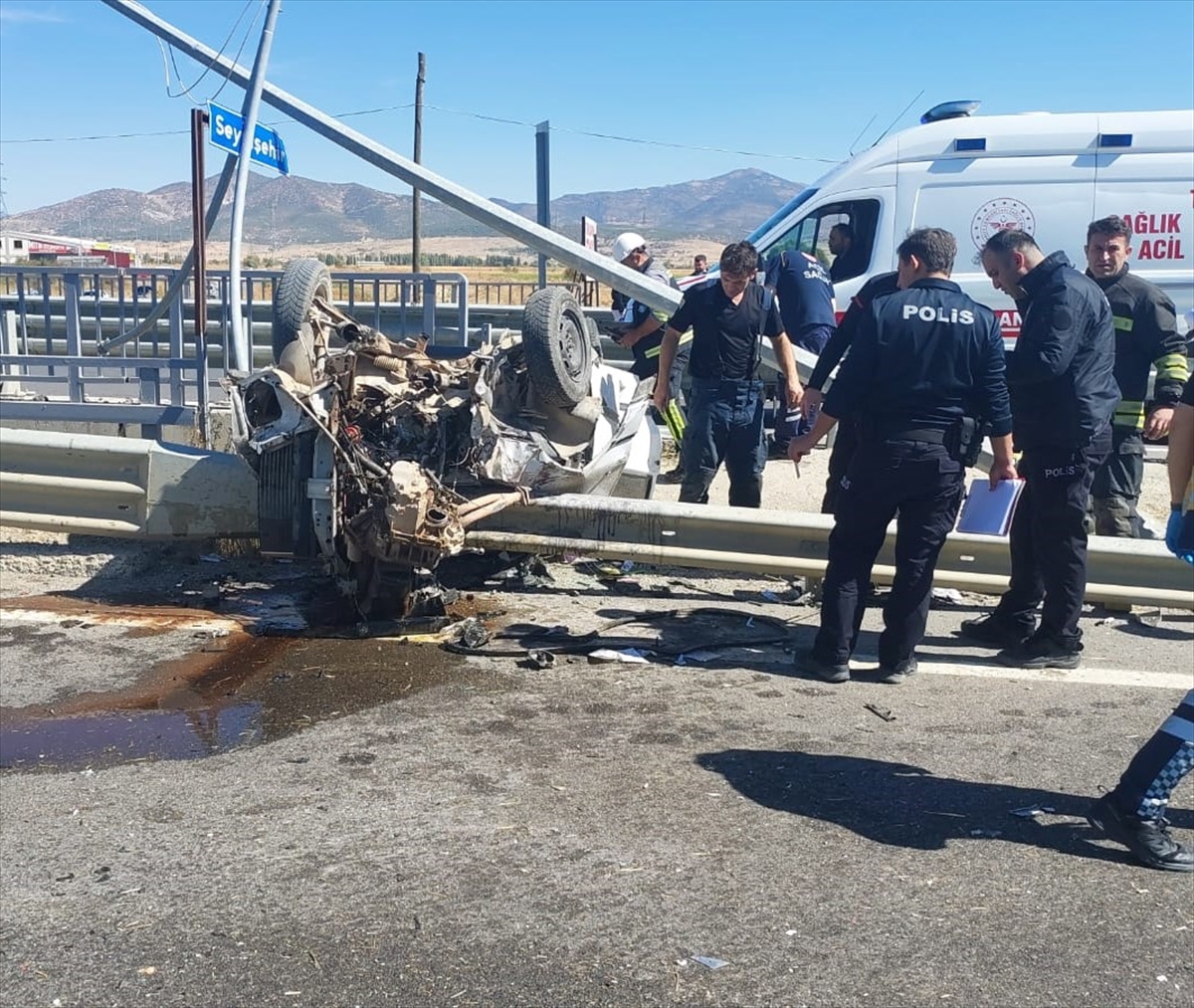 Seydişehir'de Korkunç Kaza: Otomobil Takla Attı, 2 Kişi Yaralı - Görsel 9