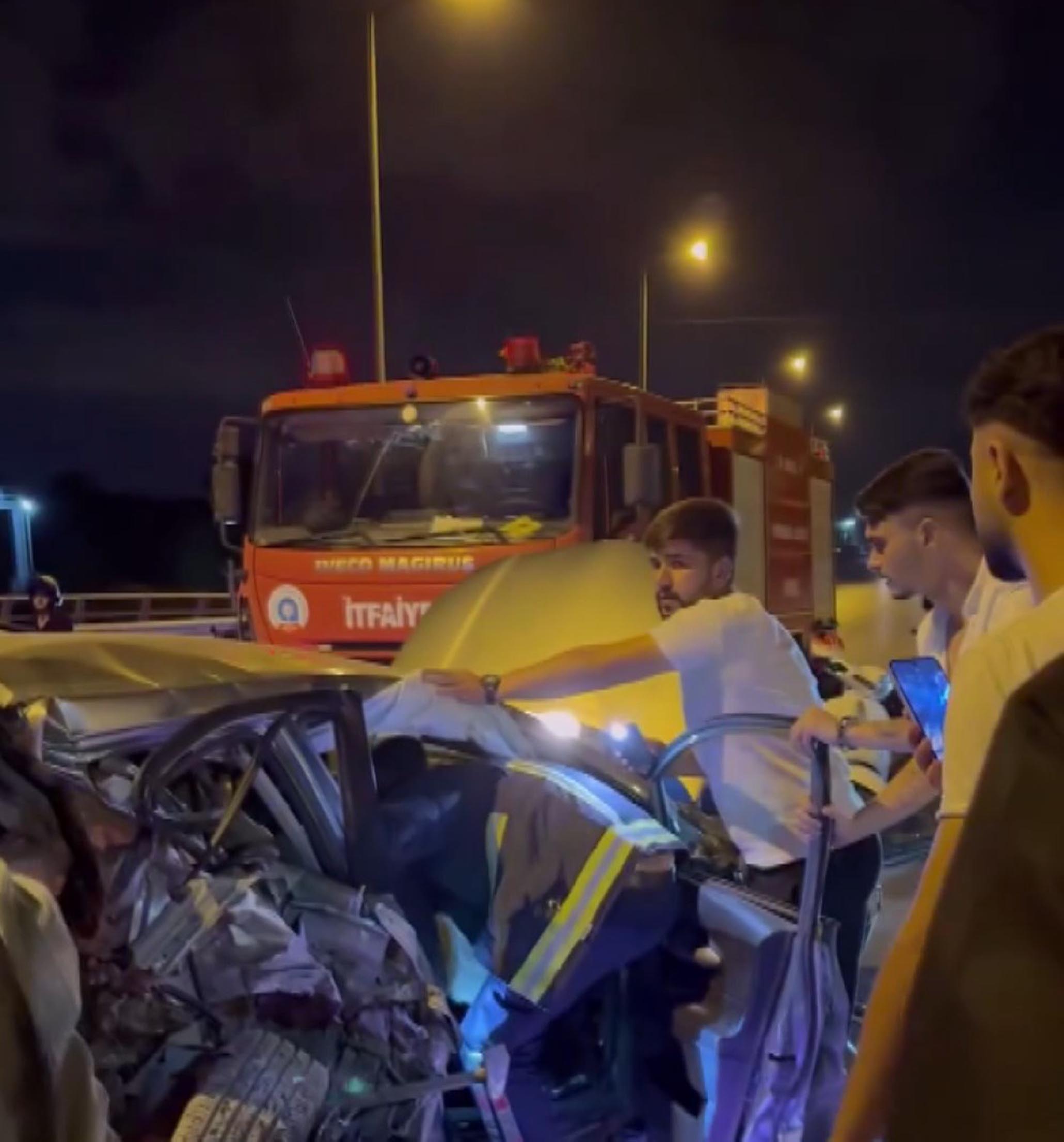 Antalya- Kaza geçiren hemşirenin kalp masajıyla hayatta tutmak istediği teyzesi kurtarılamadı - Görsel 5