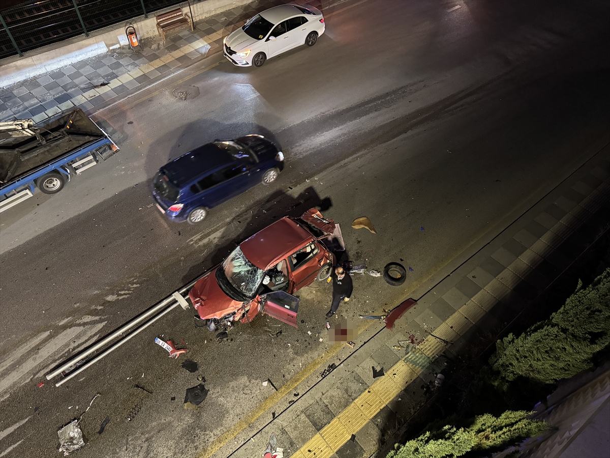 Ankara'da köprüden düşen otomobilin sürücüsü ağır yaralandı - Görsel 2