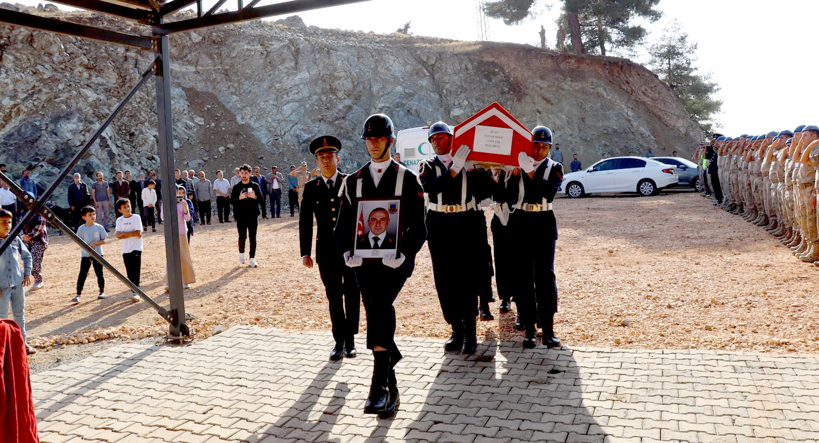 Kazada yaralanan uzman çavuş 5 gün sonra yaşamını yitirdi - Görsel 2