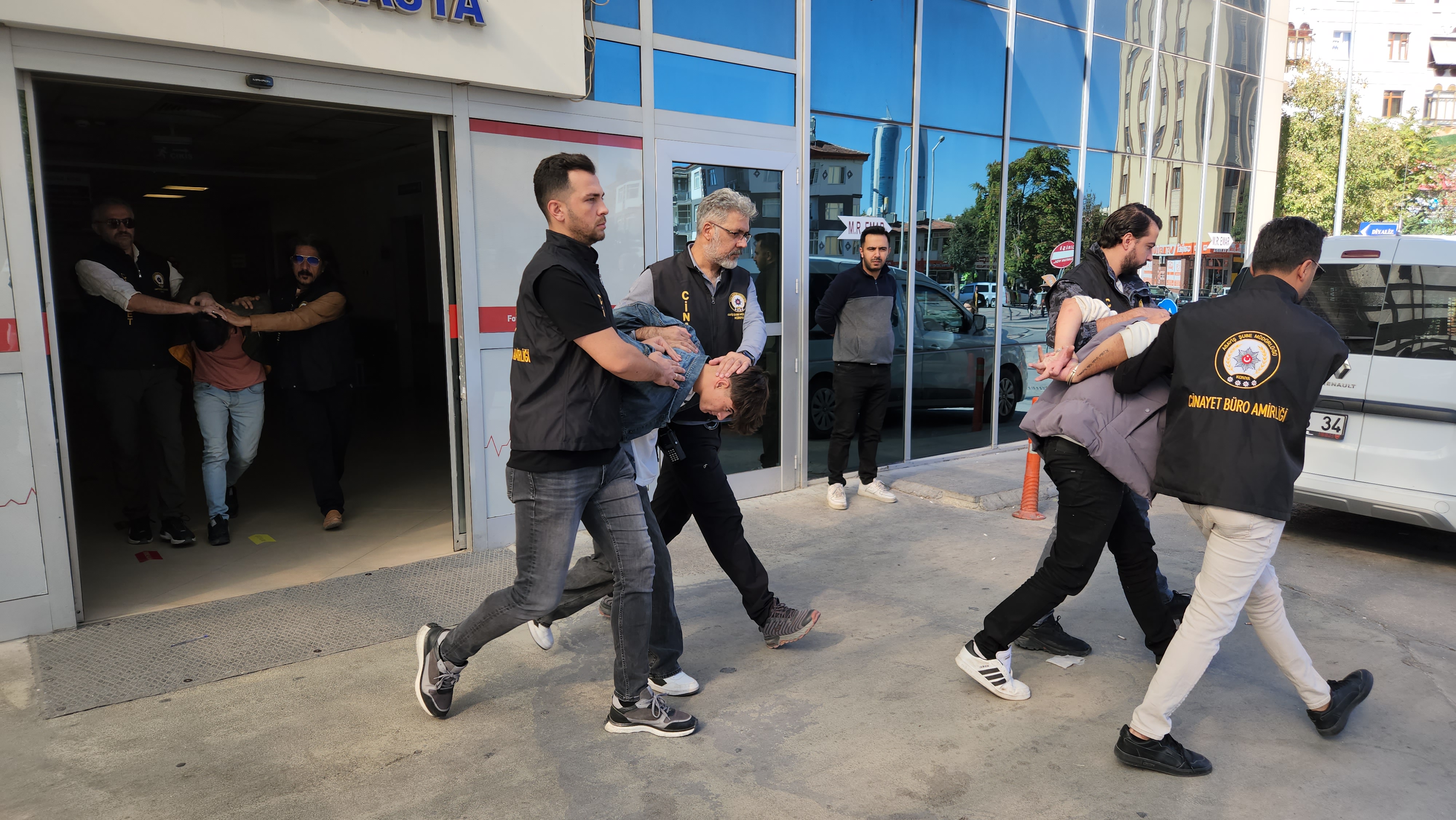 Konya'da 'Yan bakma' kavgasında vurulan minik Yıldırım'ın son anları ortaya çıktı  - Görsel 6