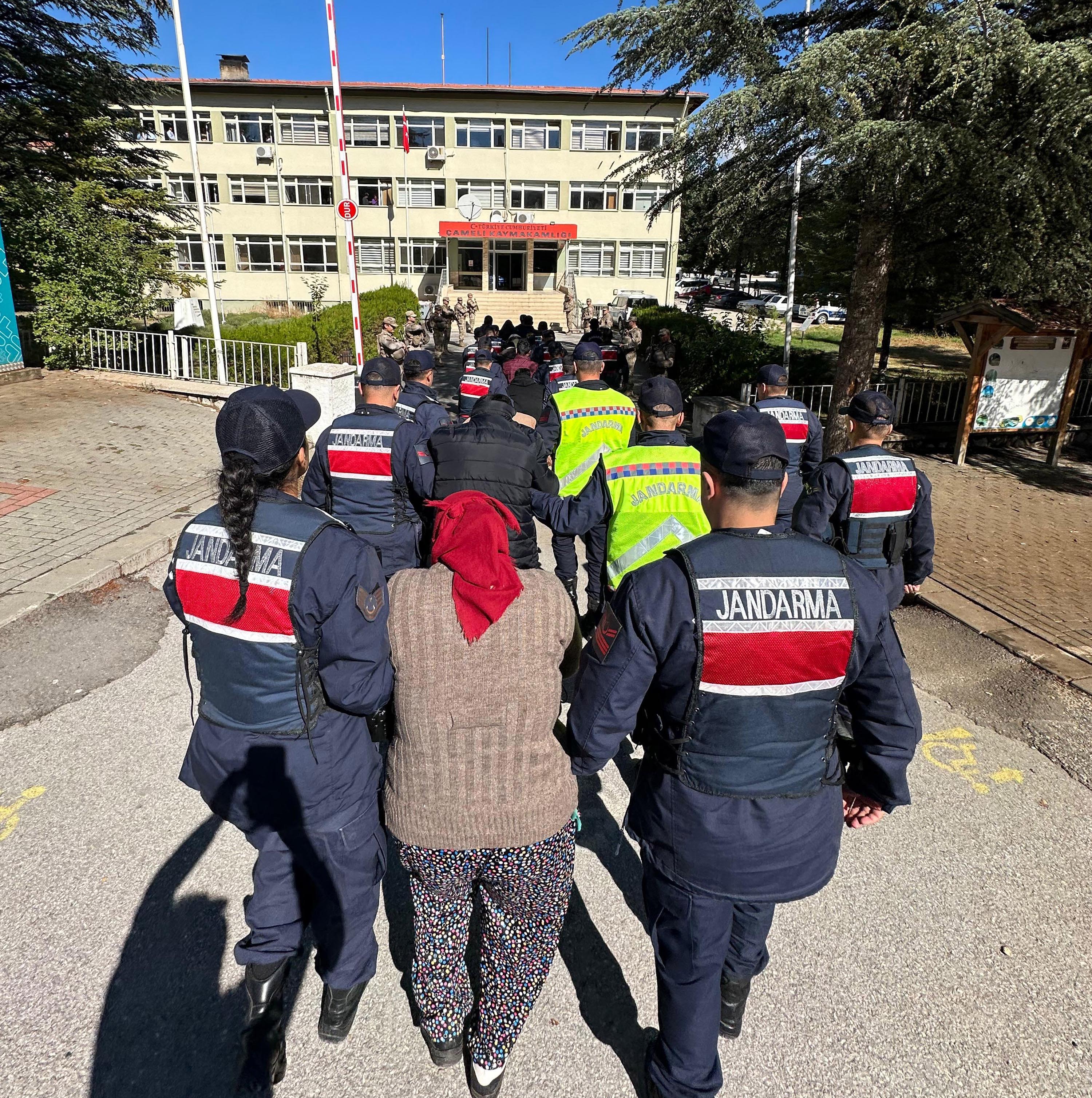 Gündüzleri çobanlık, geceleri de hırsızlık yapıyorlardı ; 9 tutuklama - Görsel 3