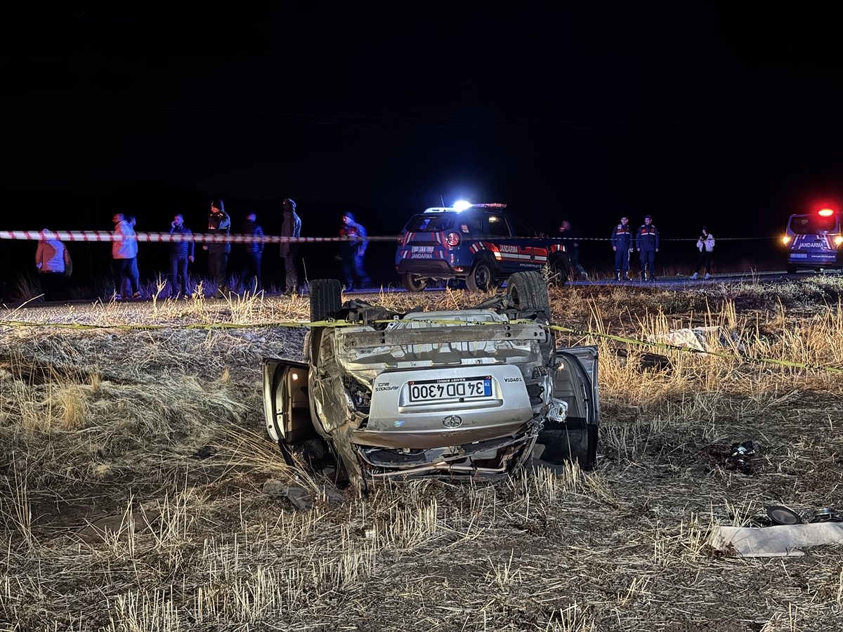 Nevşehir'de devrilen otomobildeki 2 kişi yaşamını yitirdi, sürücü ağır yaralandı - Görsel 5