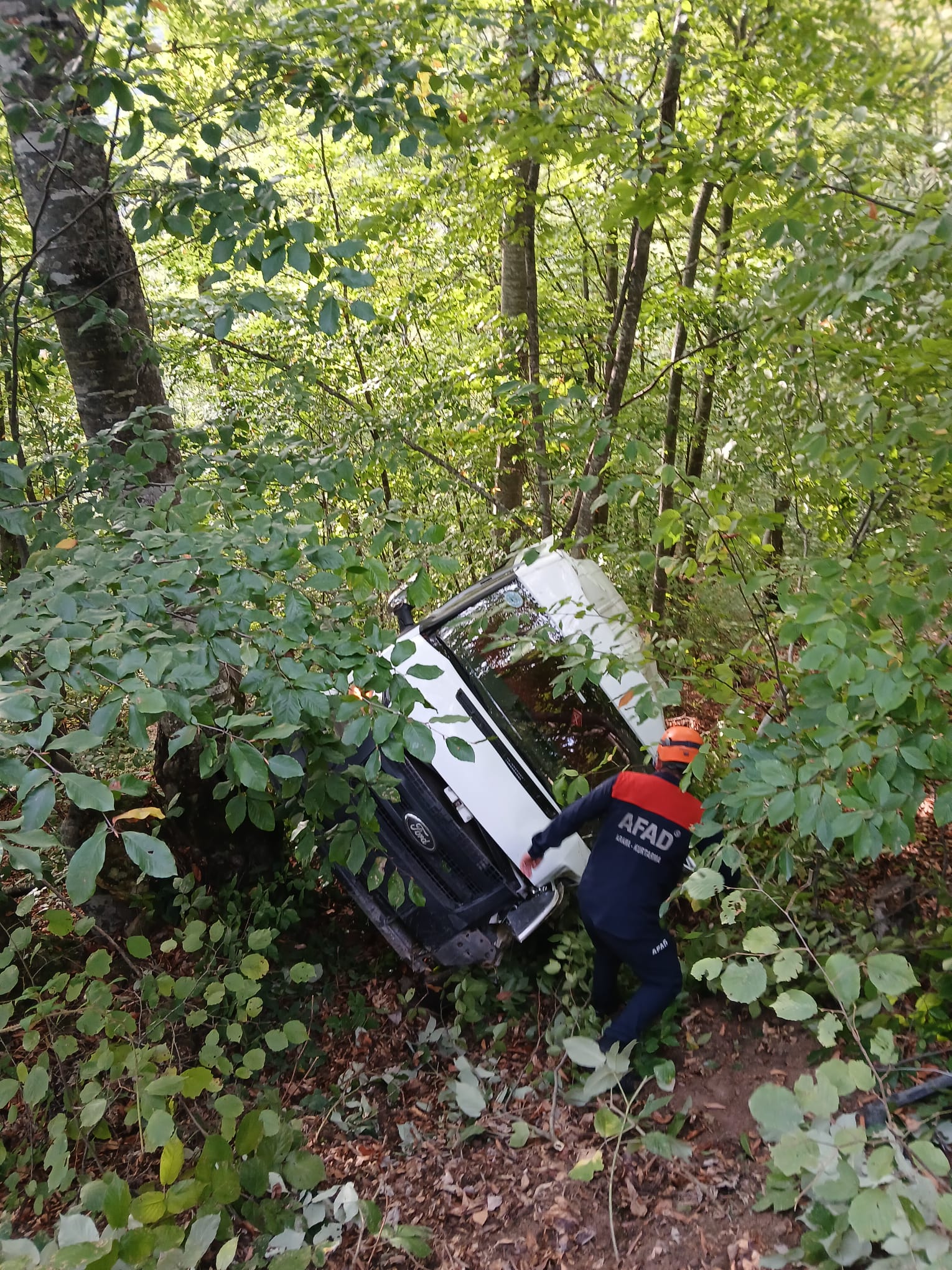 Ordu’da türbe ziyaretinden dönen minibüs devrildi, 11 yaralı - Görsel 2