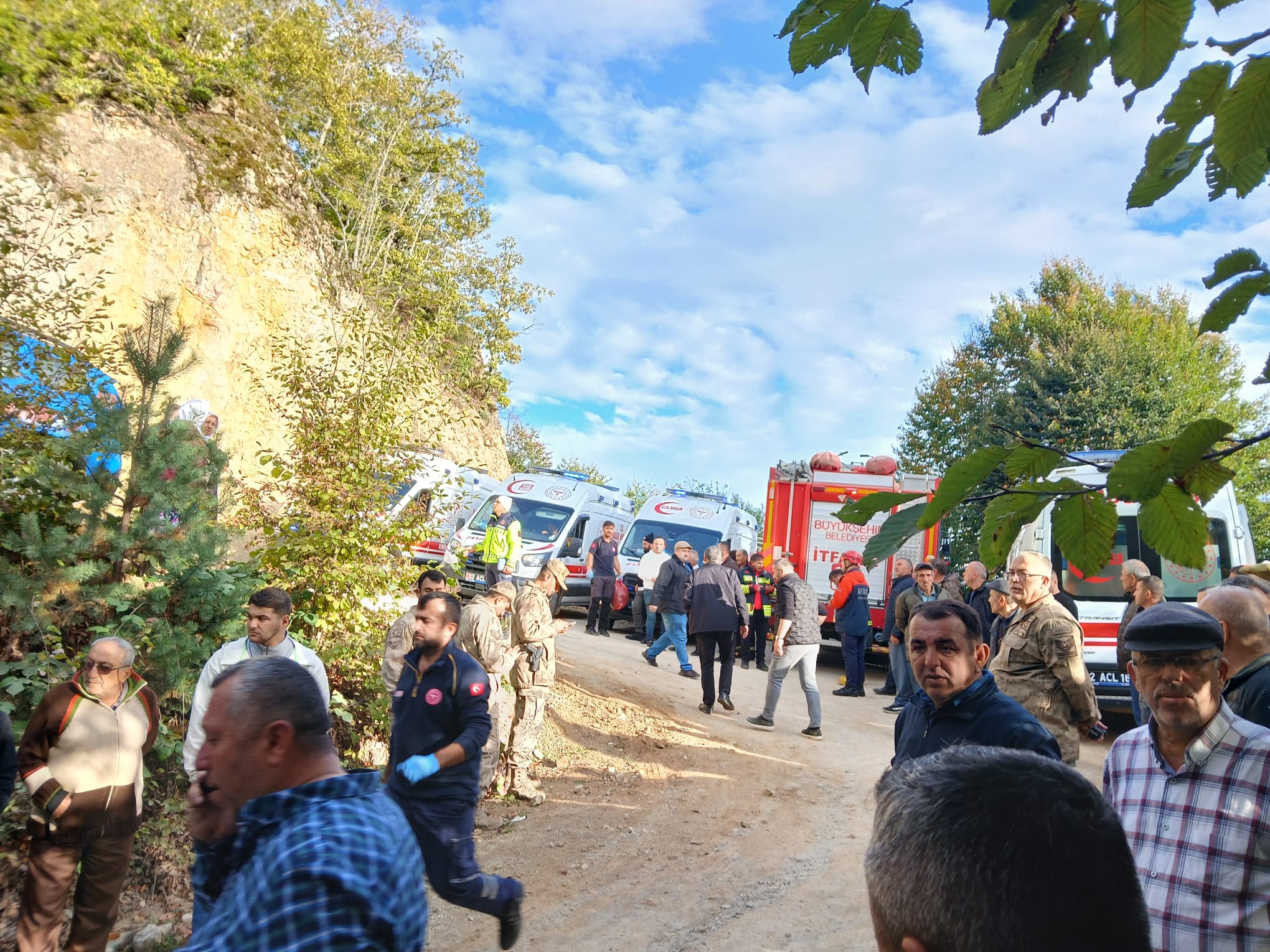 Ordu’da türbe ziyaretinden dönen minibüs devrildi, 11 yaralı - Görsel 3