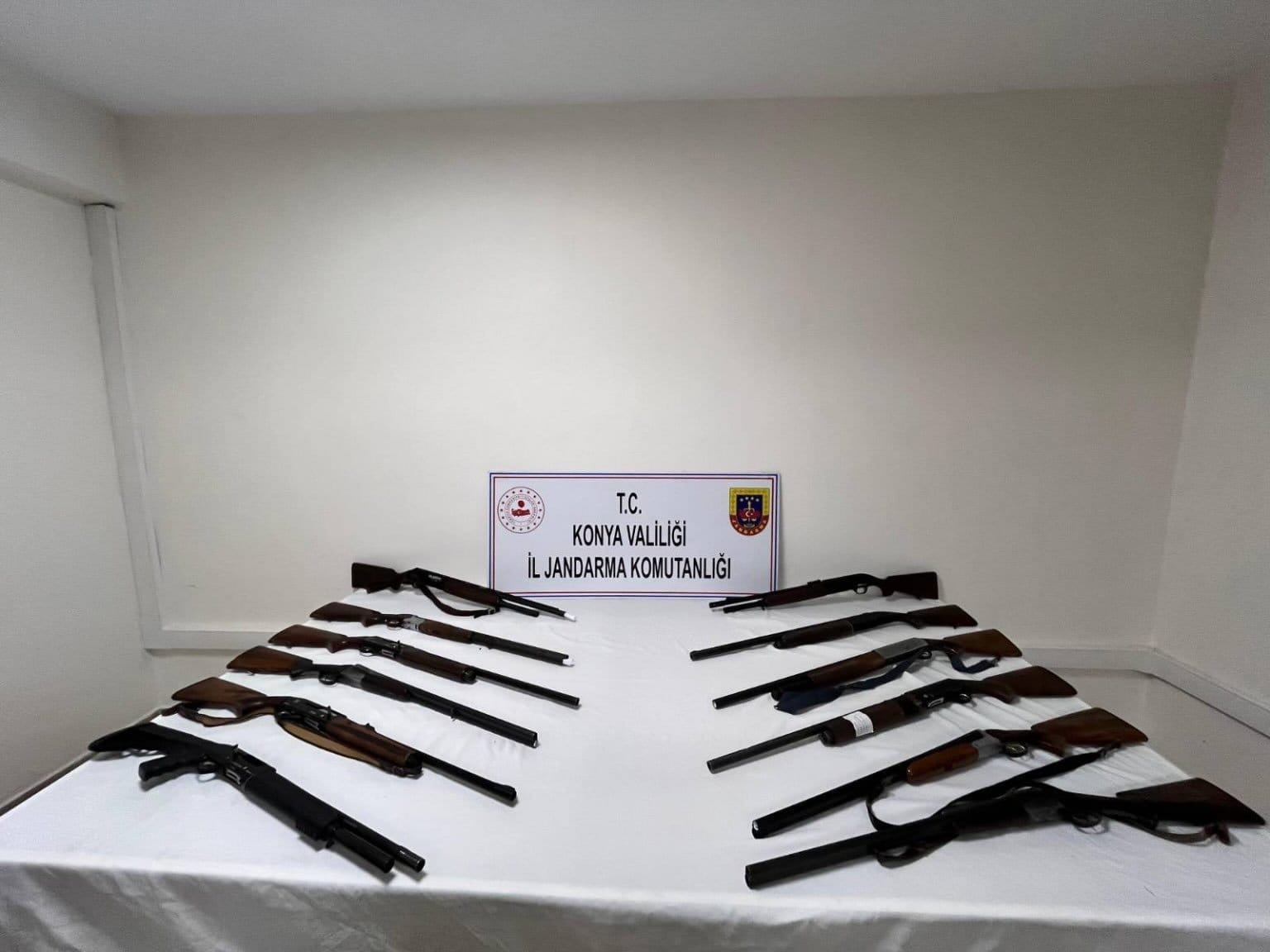 Konya Jandarmadan Kaçak Av Tüfeği Operasyonu: 26 Silah Ele Geçirildi - Görsel 1