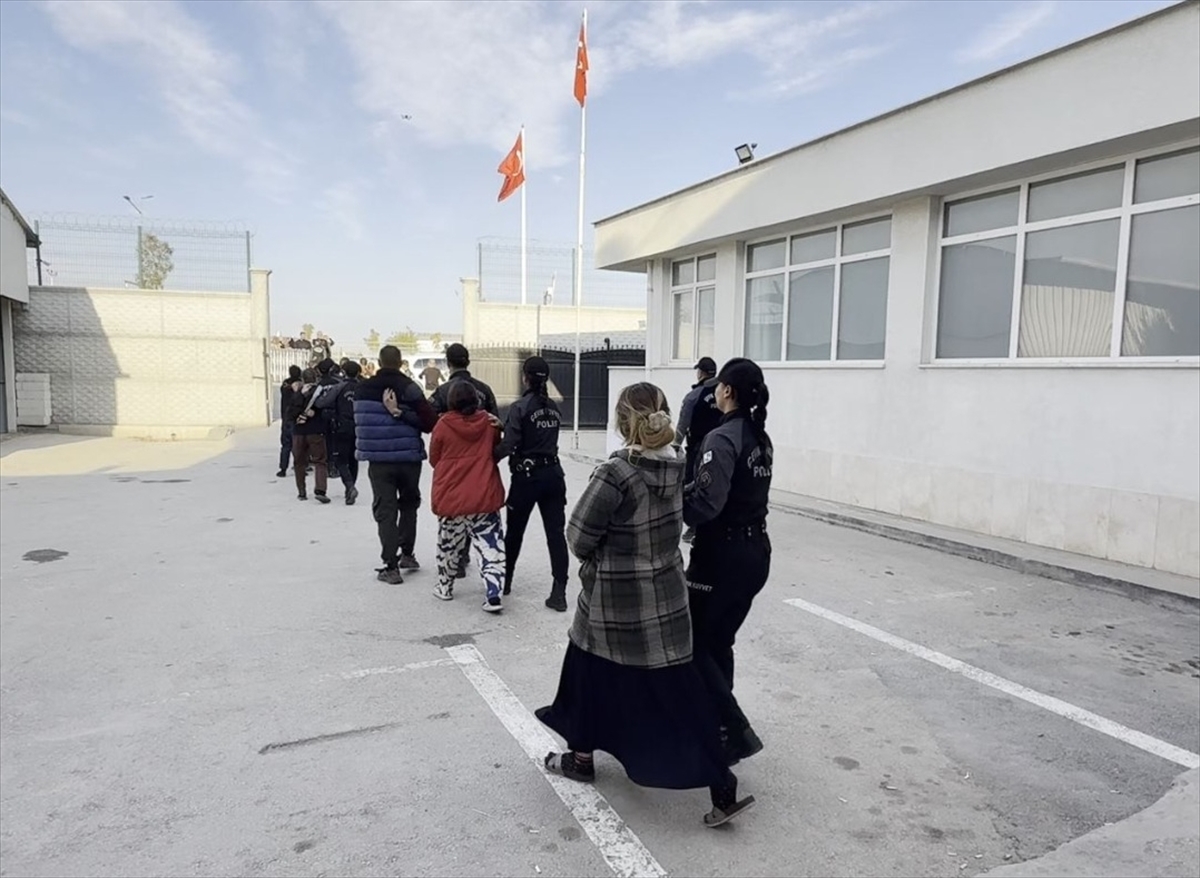 "Narkokapan Konya" operasyonunda yakalanan 424 zanlı tutuklandı - Görsel 1