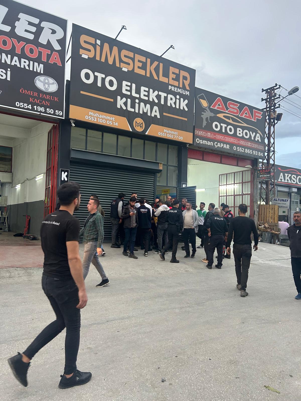 Konya'da Silahlı Saldırı: 12 Yaralı, 2 Zanlı Yakalandı - Görsel 1