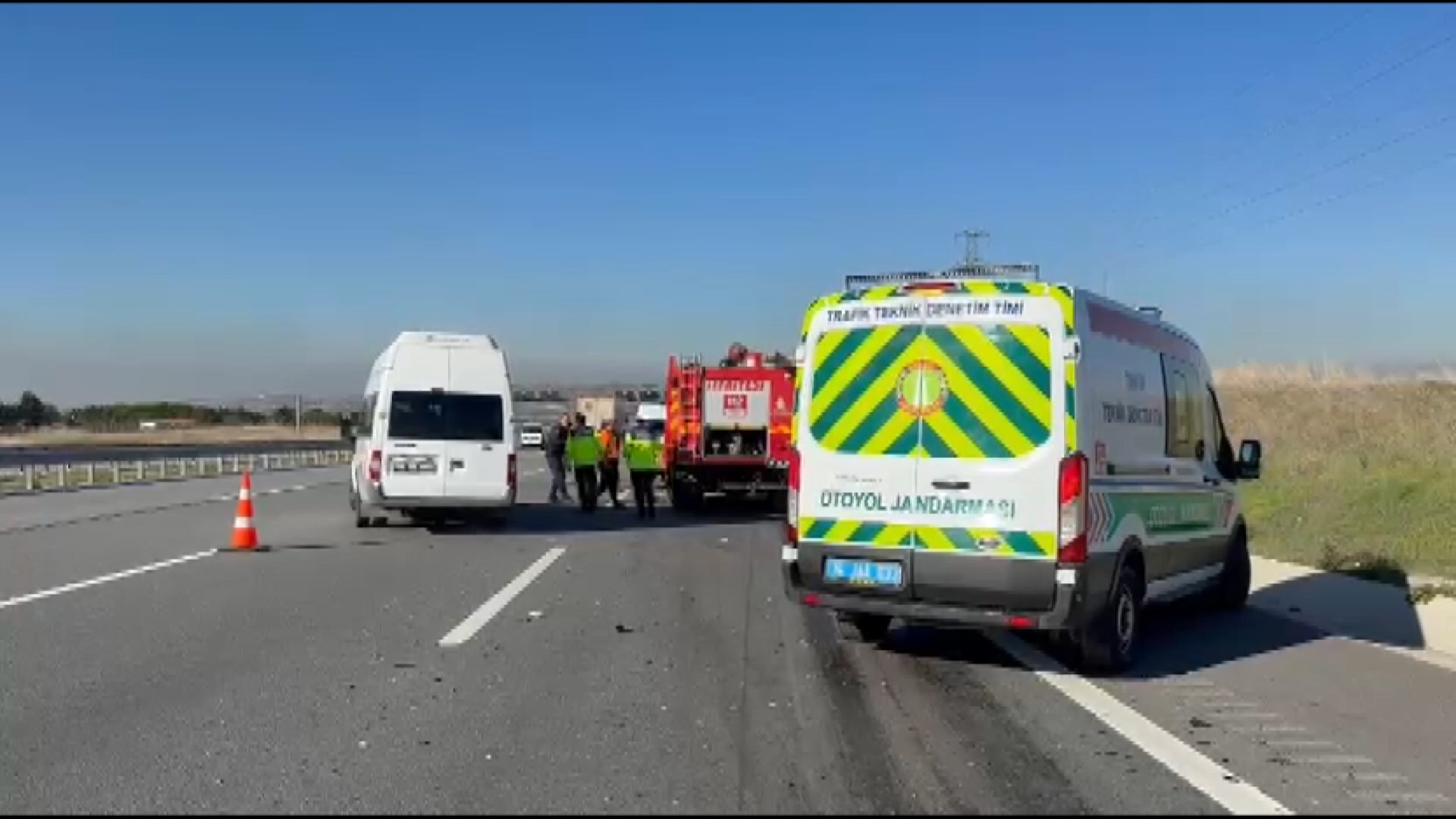 İstanbul- Silivri'de otomobil TIR'ın altına girdi: 1 ölü - Görsel 4