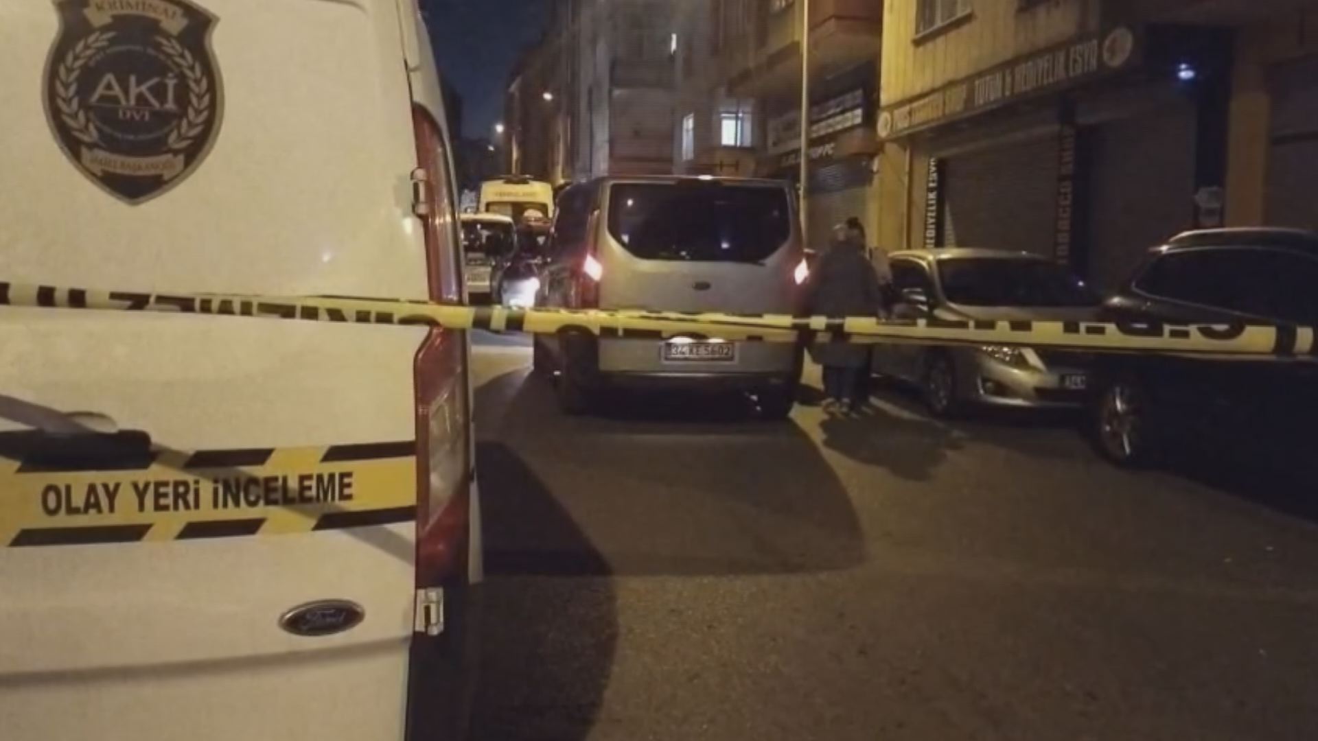 İstanbul - Ümraniye'de tartıştığı oğlunu ve kardeşini bıçaklayarak öldürdü - Görsel 3