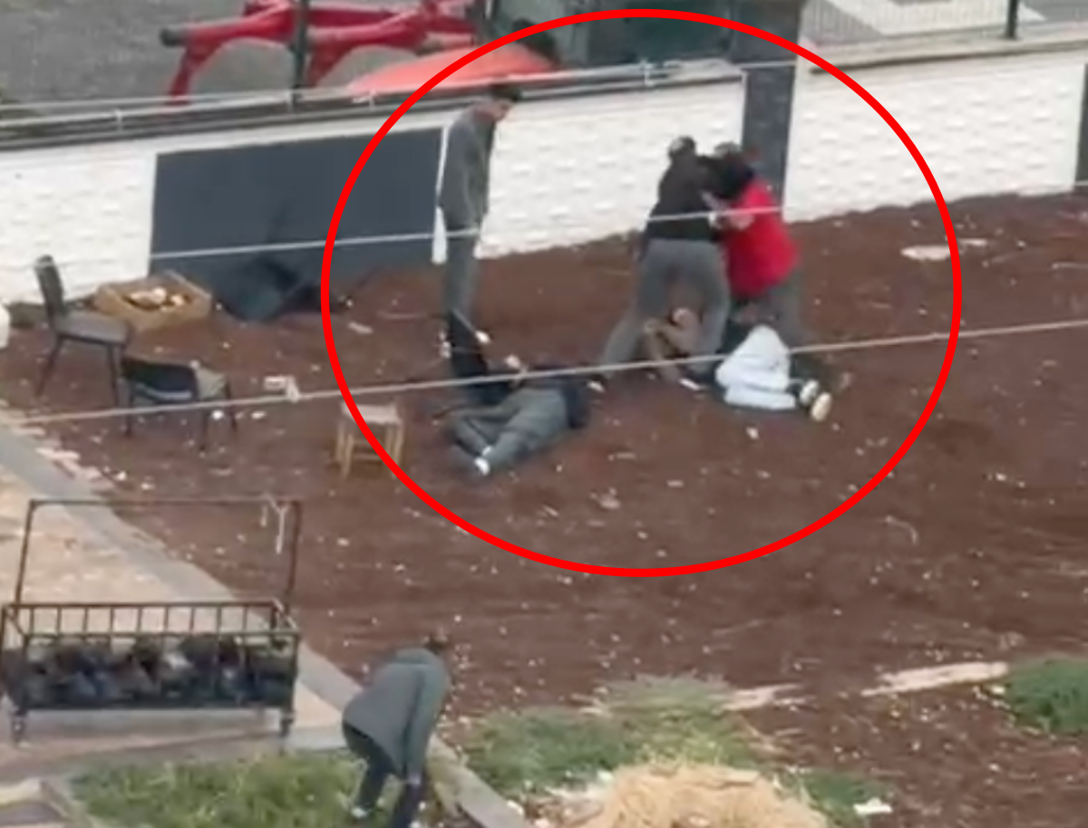 Diyarbakır - Kasap dükkanında silahlı kavga kamerada: 2 ölü, 2 yaralı - Görsel 3