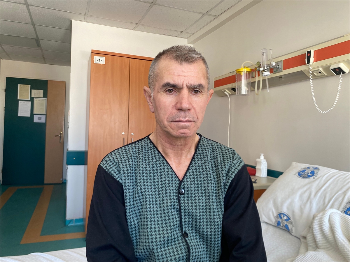 Şah damarındaki yapısal bozukluk nedeniyle felç geçiren hasta stent takılınca ayağa kalktı - Görsel 6