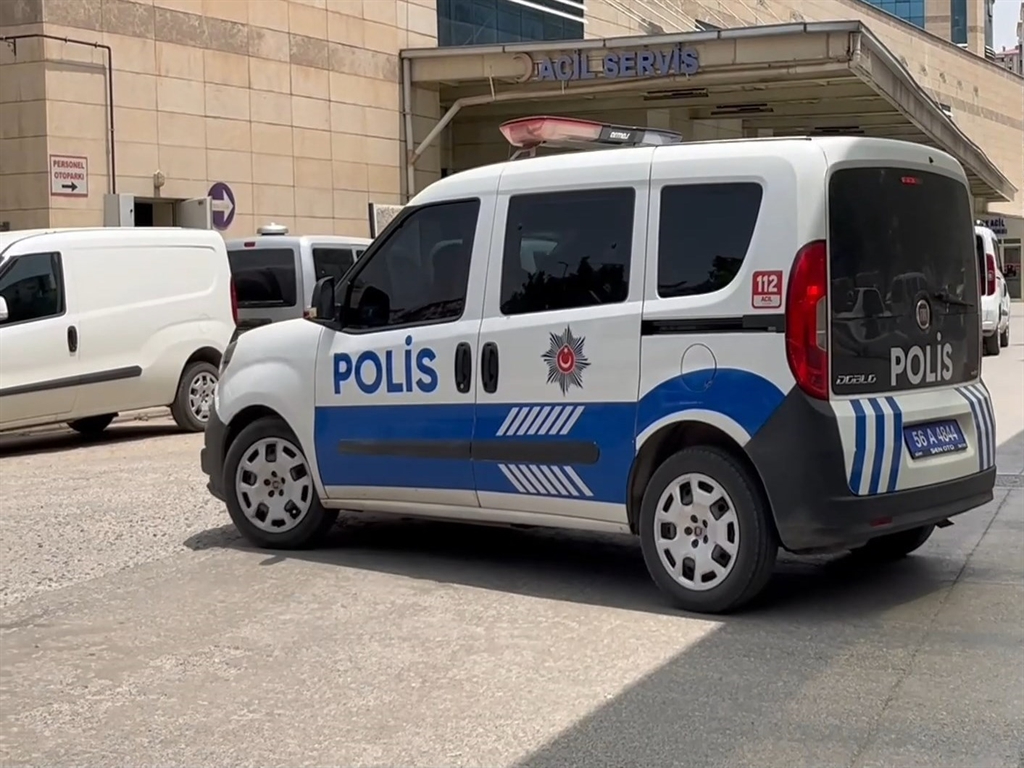 İki çocuk annesi komşusunu bahis borcu için öldürüp altınlarını çaldı - Görsel 3