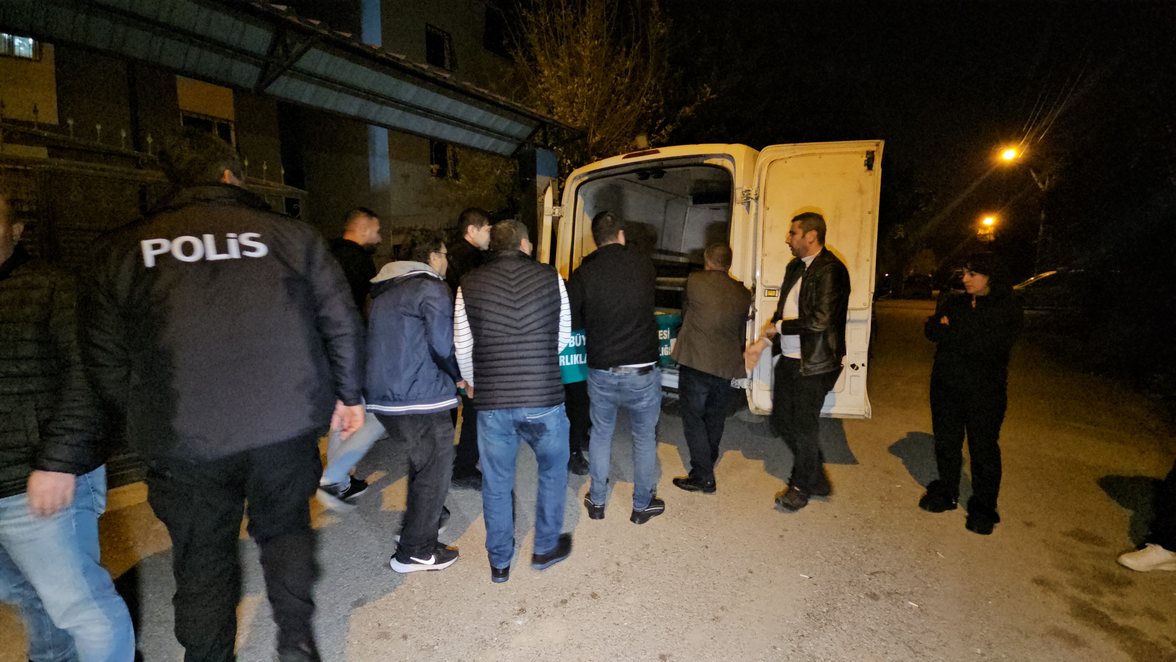 Adana'da biri engelli iki çocuğunu öldürüp, intihar etti - Görsel 5