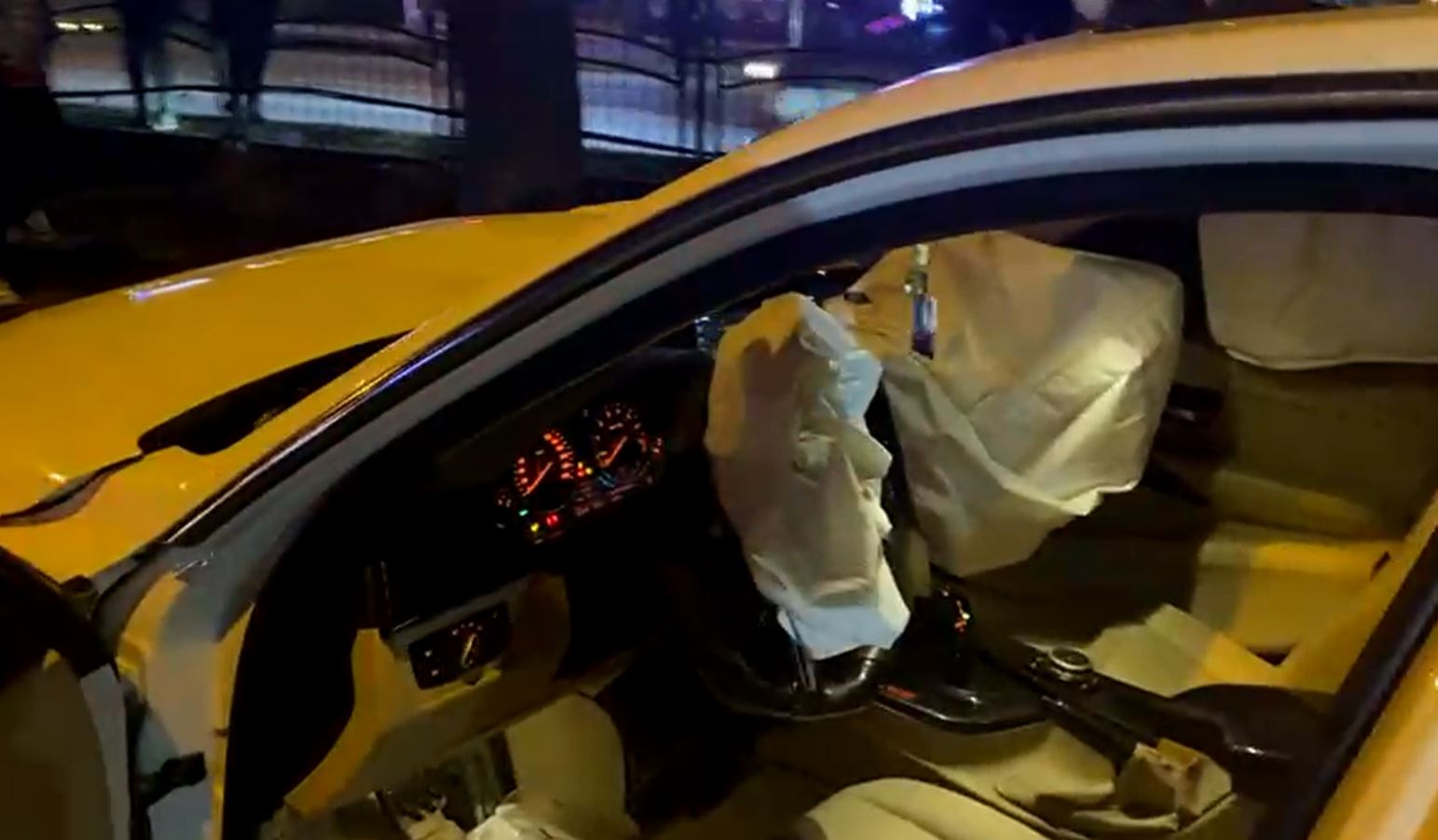 Önündeki otomobile arkadan çarpıp kaçtı; 2 uzman çavuş yaralı - Görsel 3