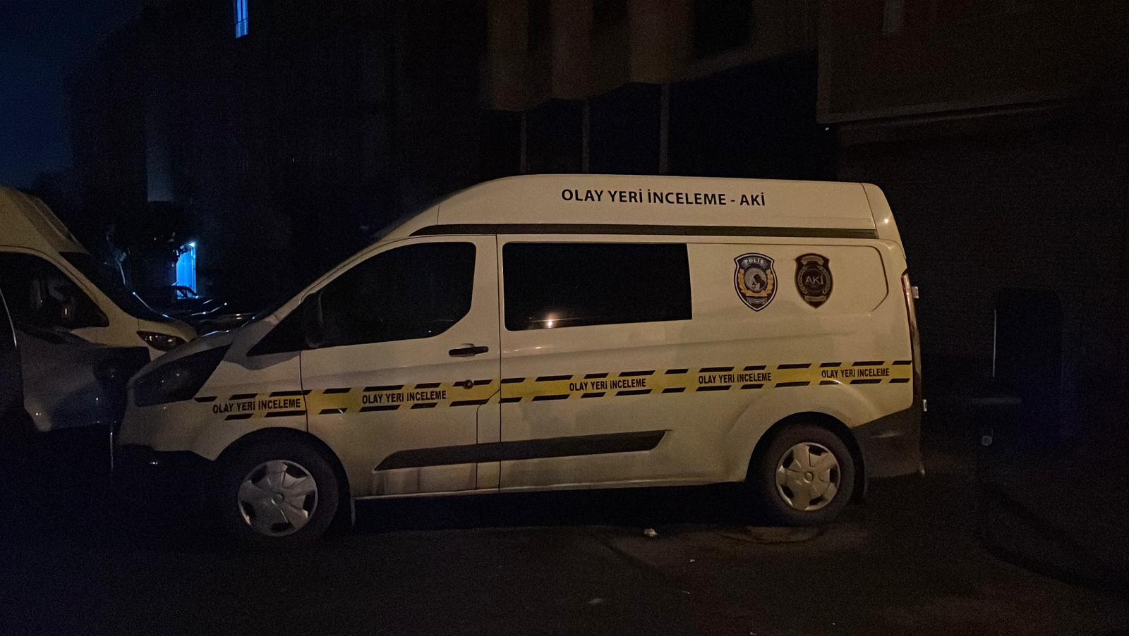 İstanbul - Kağıthane'de ısınmak için girdiği otomobilde çıkan yangında hayatını kaybett - Görsel 3