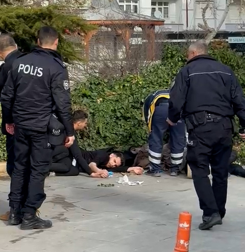 Karaman- Tartıştığı baba ile 3 oğlunu tabanca ile vurup, kaçtı - Görsel 3