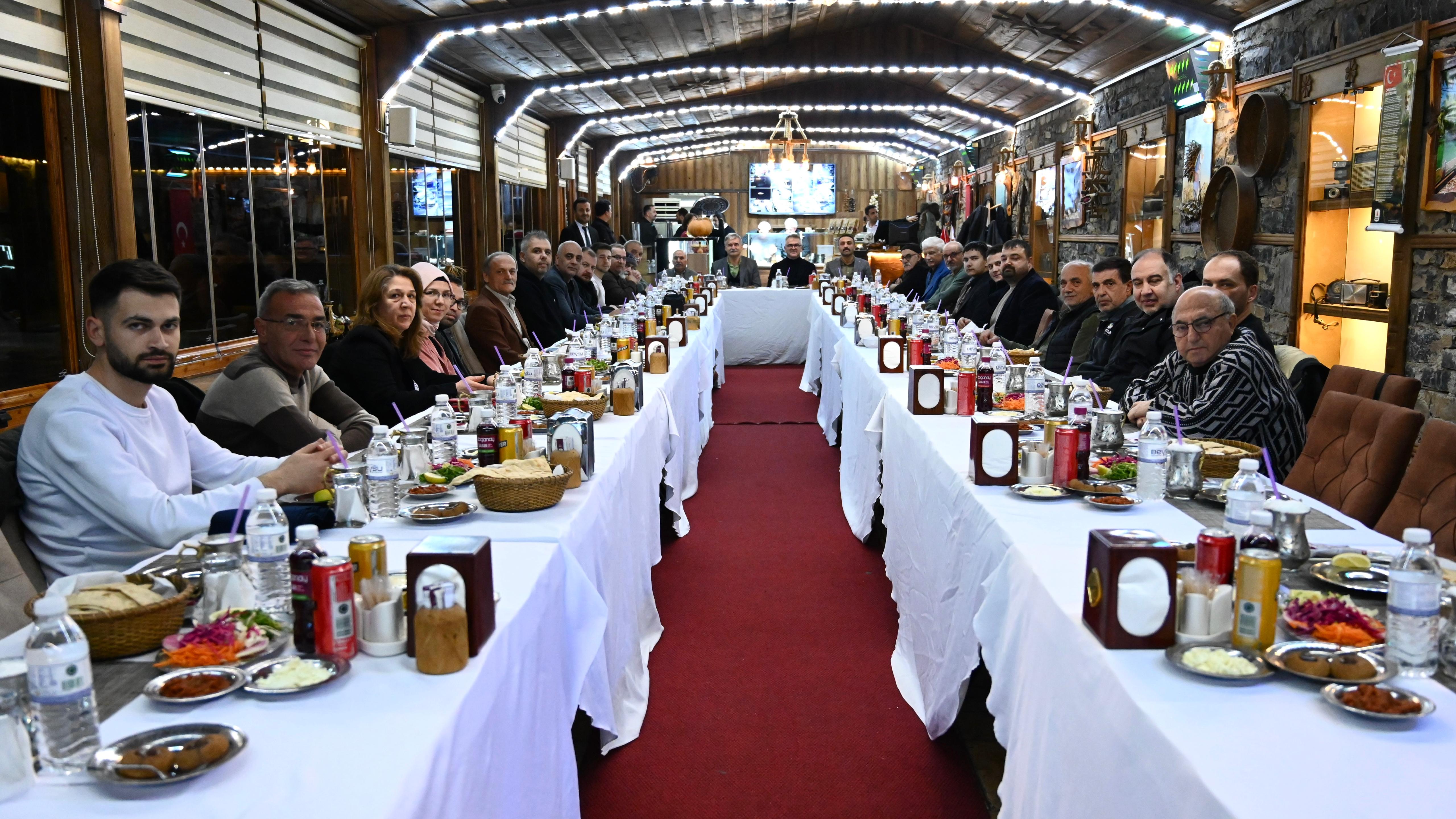 BAŞKAN USTAOĞLU BASIN MENSUPLARINI AĞIRLADI  - Görsel 1