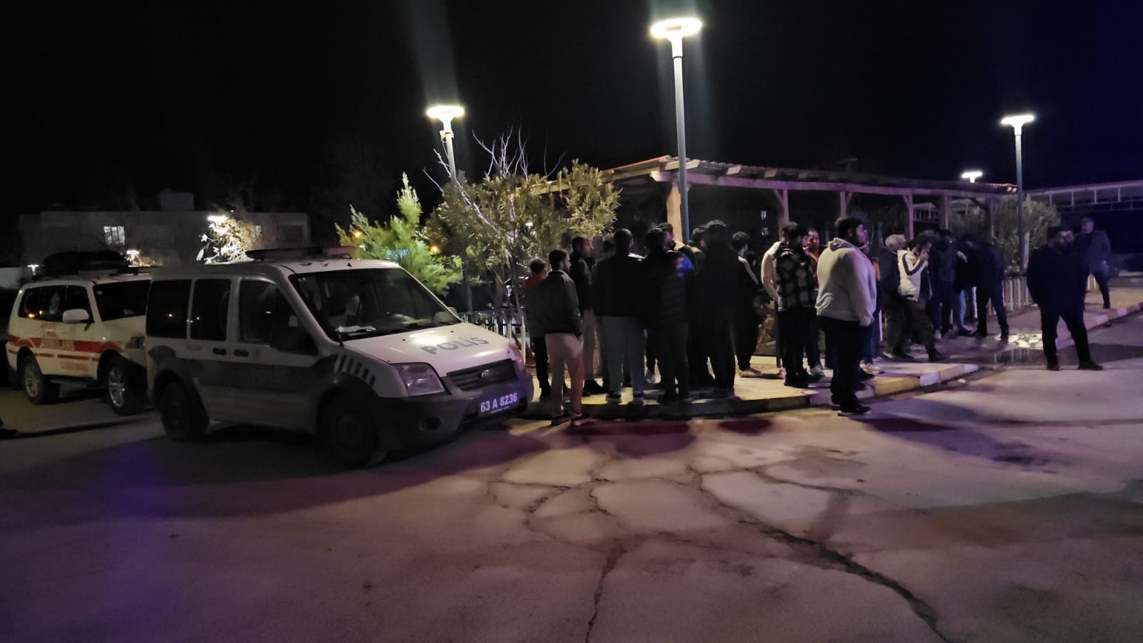 Şanlıurfa’da gaz sıkışması sonucu patlama ve yangın: 3 ölü, 4 yaralı - Görsel 4