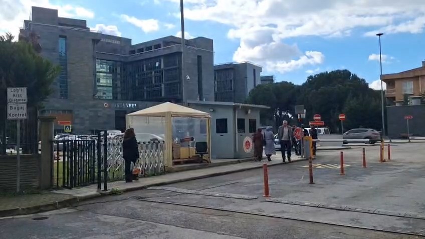 İstanbul - Kartal Bölge Adliye Mahkemesi'nde savcı hakimi silahla vurdu - Görsel 2