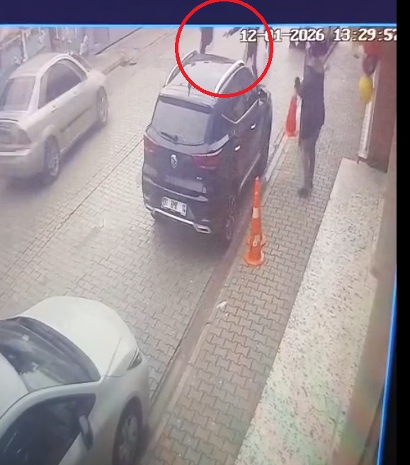 Adana -Çocuğunun eski öğretmenini darbedip, tabancayla ateş eden şüphelinin 20 suç kaydı varmış - Görsel 8