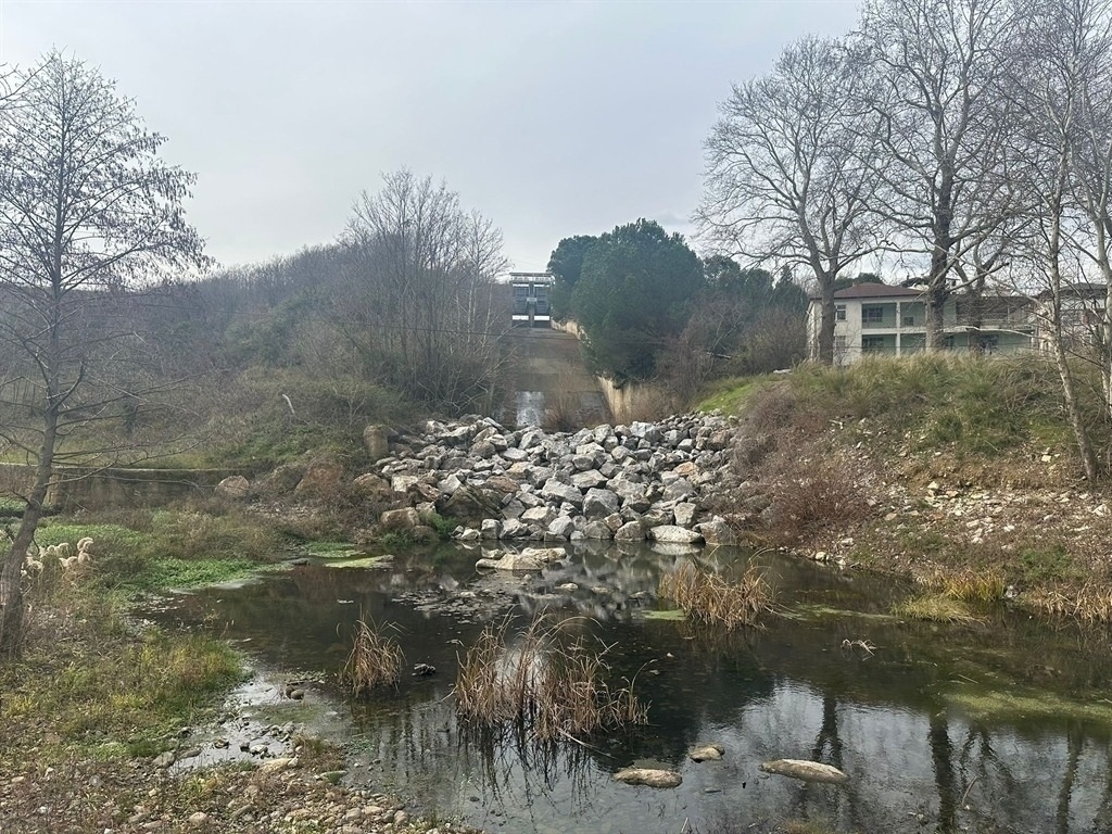 Yalova’da içme suyuna deterjan karıştıran 3 sanığa 5’er yıl hapis - Görsel 1