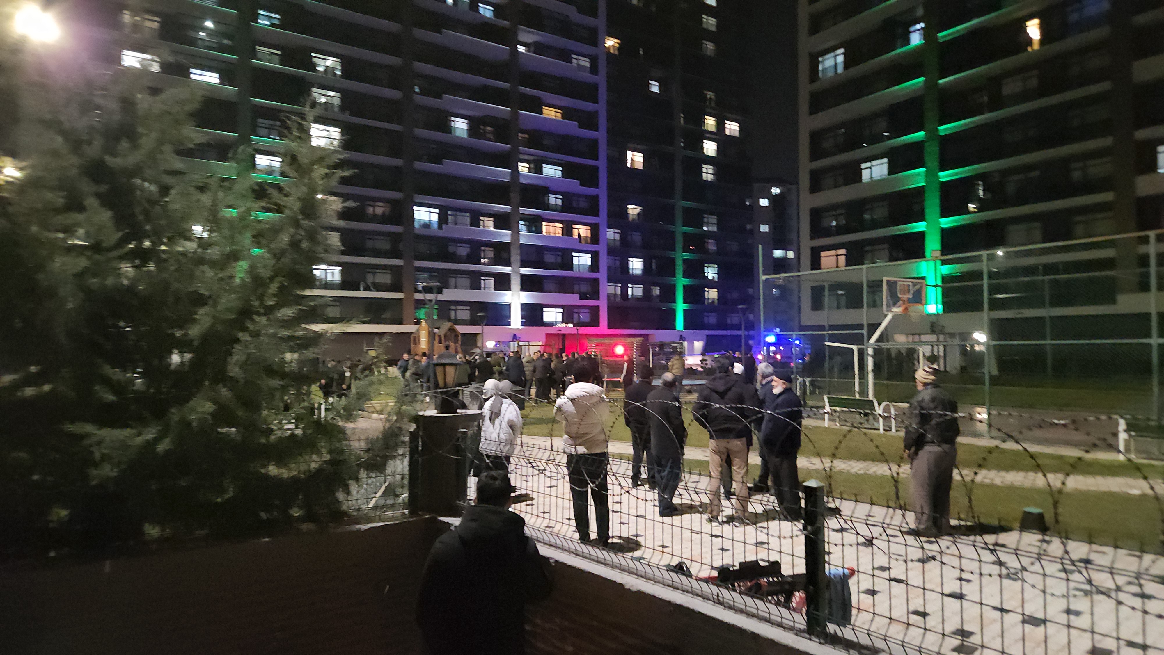 Konyada Kız kardeşini öldürüp, annesini yaraladıktan sonra intihar etti - Görsel 8