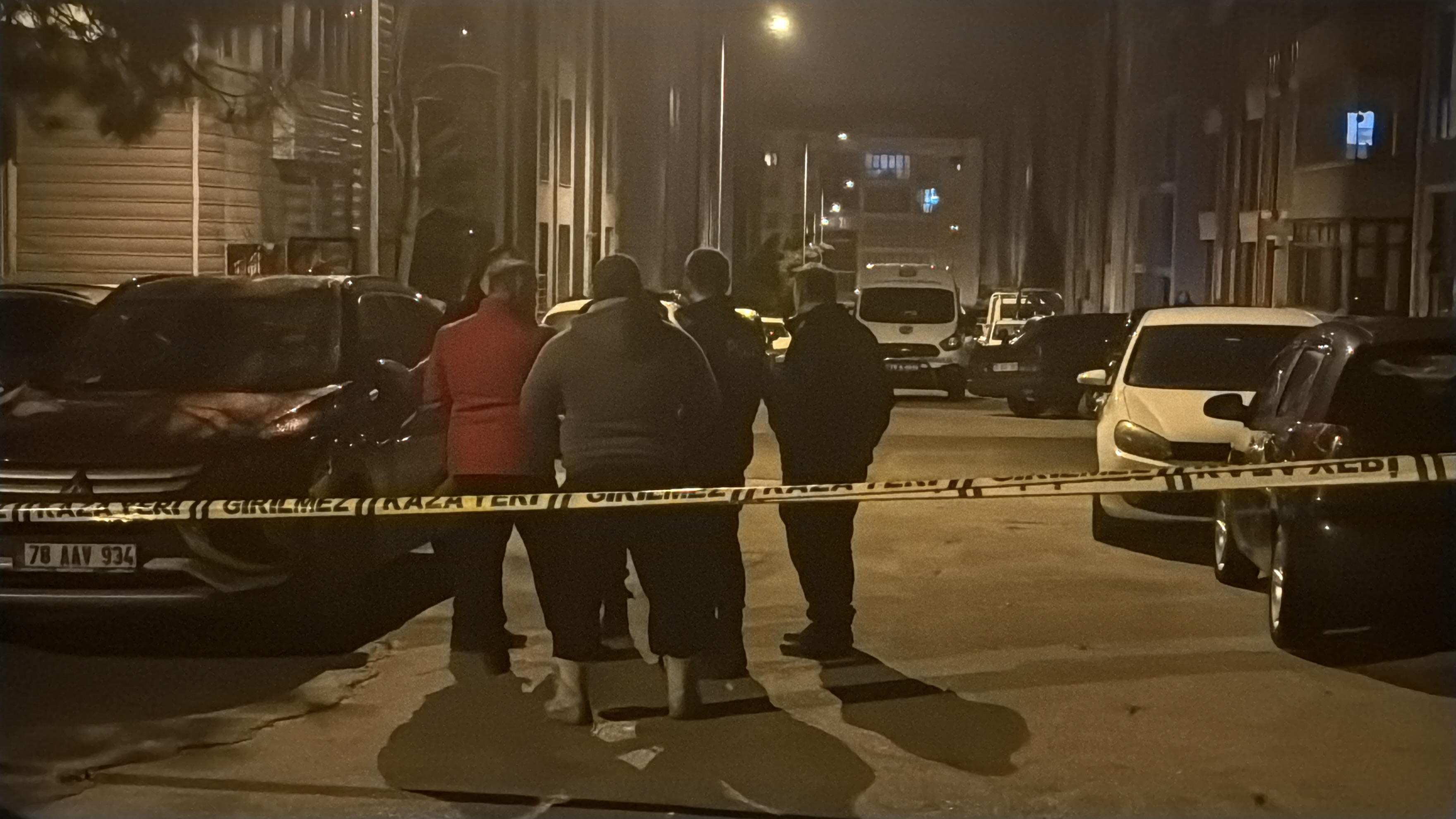 KARABÜKTE Kızının erkek arkadaşını pompalı tüfekle yaraladı - Görsel 4