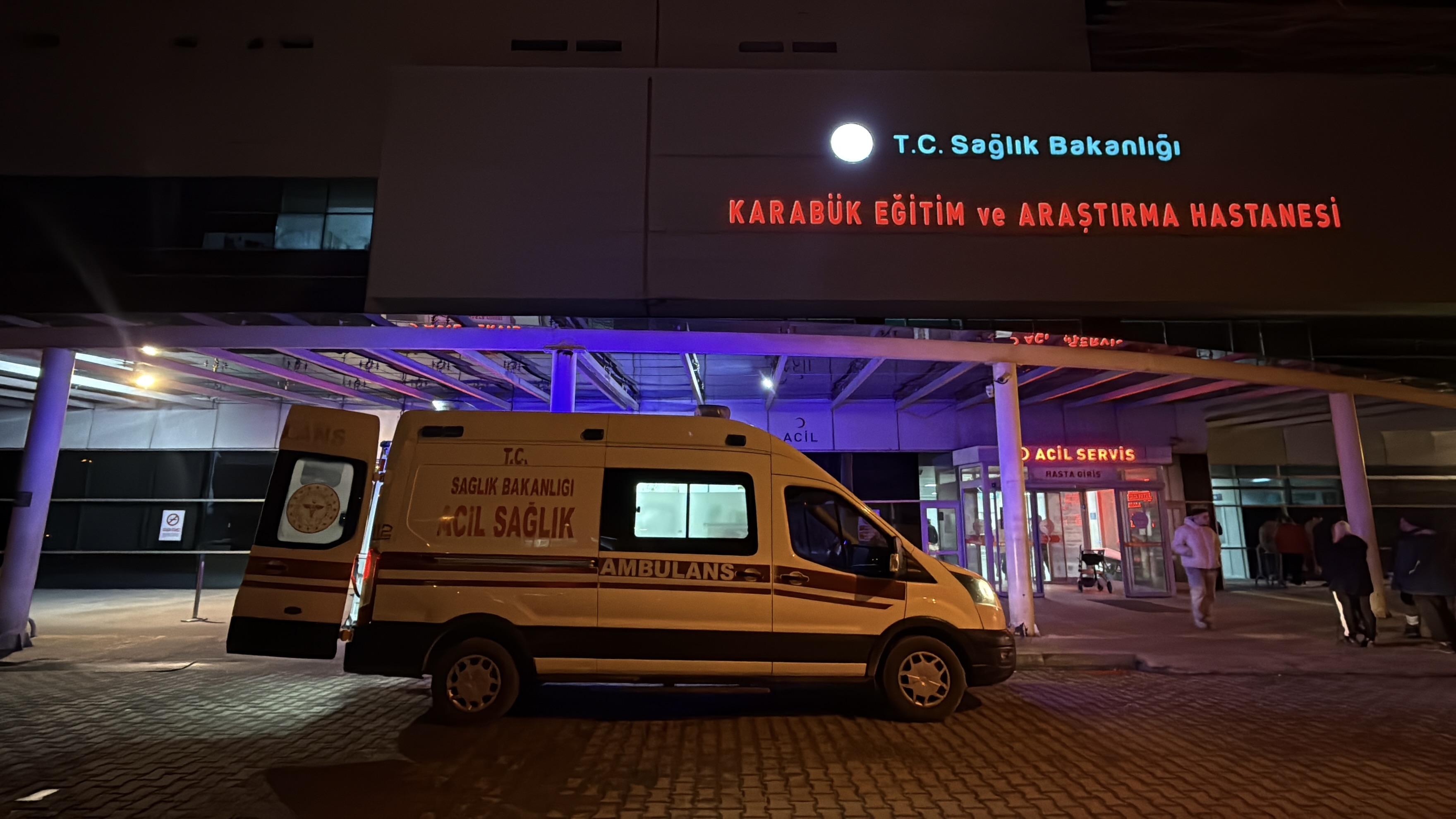 KARABÜKTE Kızının erkek arkadaşını pompalı tüfekle yaraladı - Görsel 5