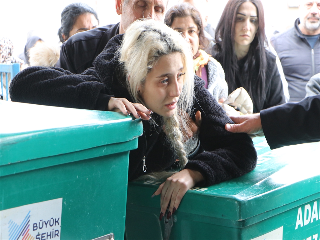 Adana- Lüks villadaki aile faciası; eski eşine 'Ben ve çocuklarım, sen eve geldiğinde ölmüş olacağız' mesajı atmış - Görsel 8