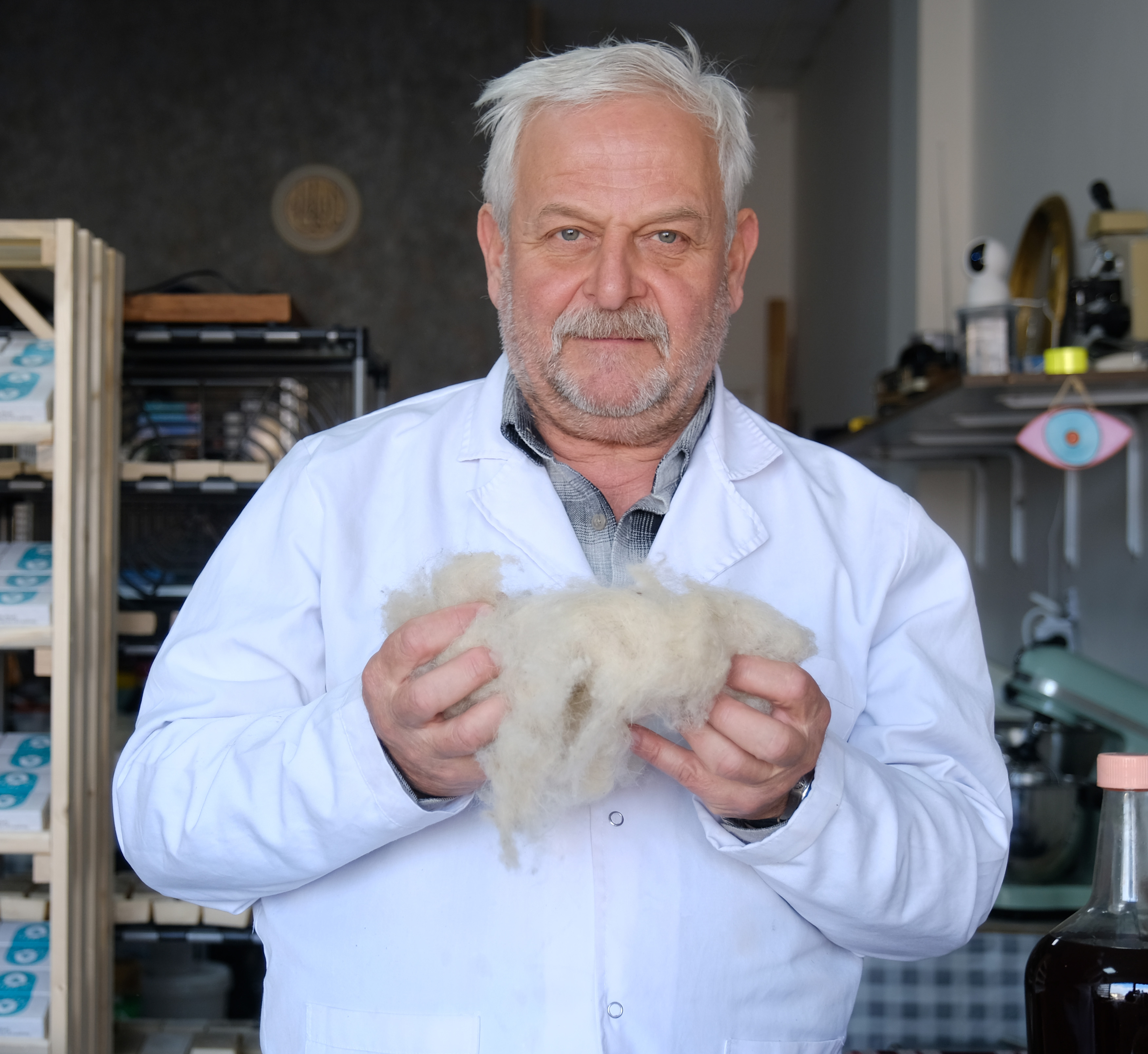 Konya- Koyun yününden elde ettiği keratinle sabun üretti - Görsel 2