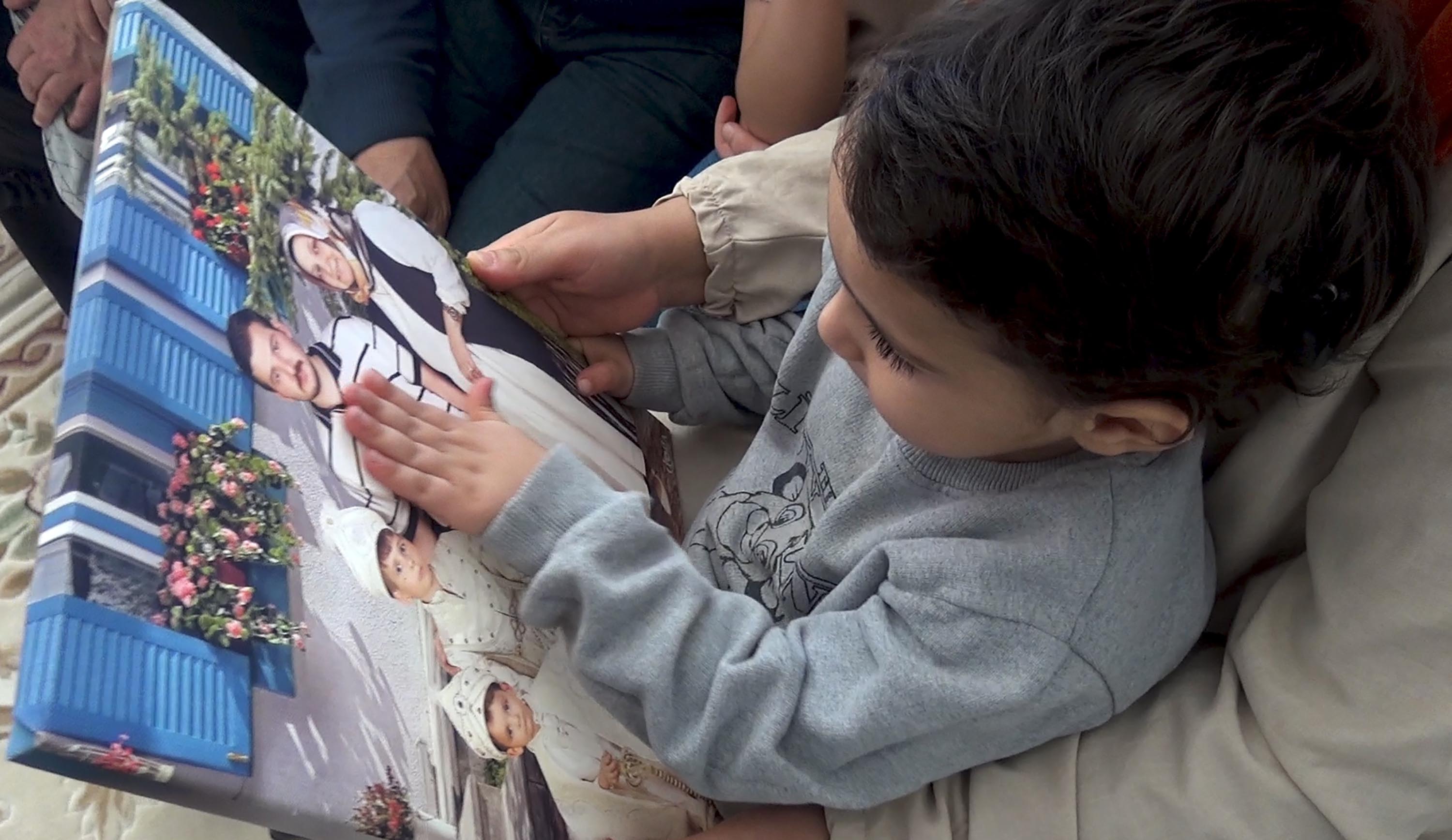 Erzurum'daki yangında 3 işitme engelli çocuk babasız kaldı - Görsel 3