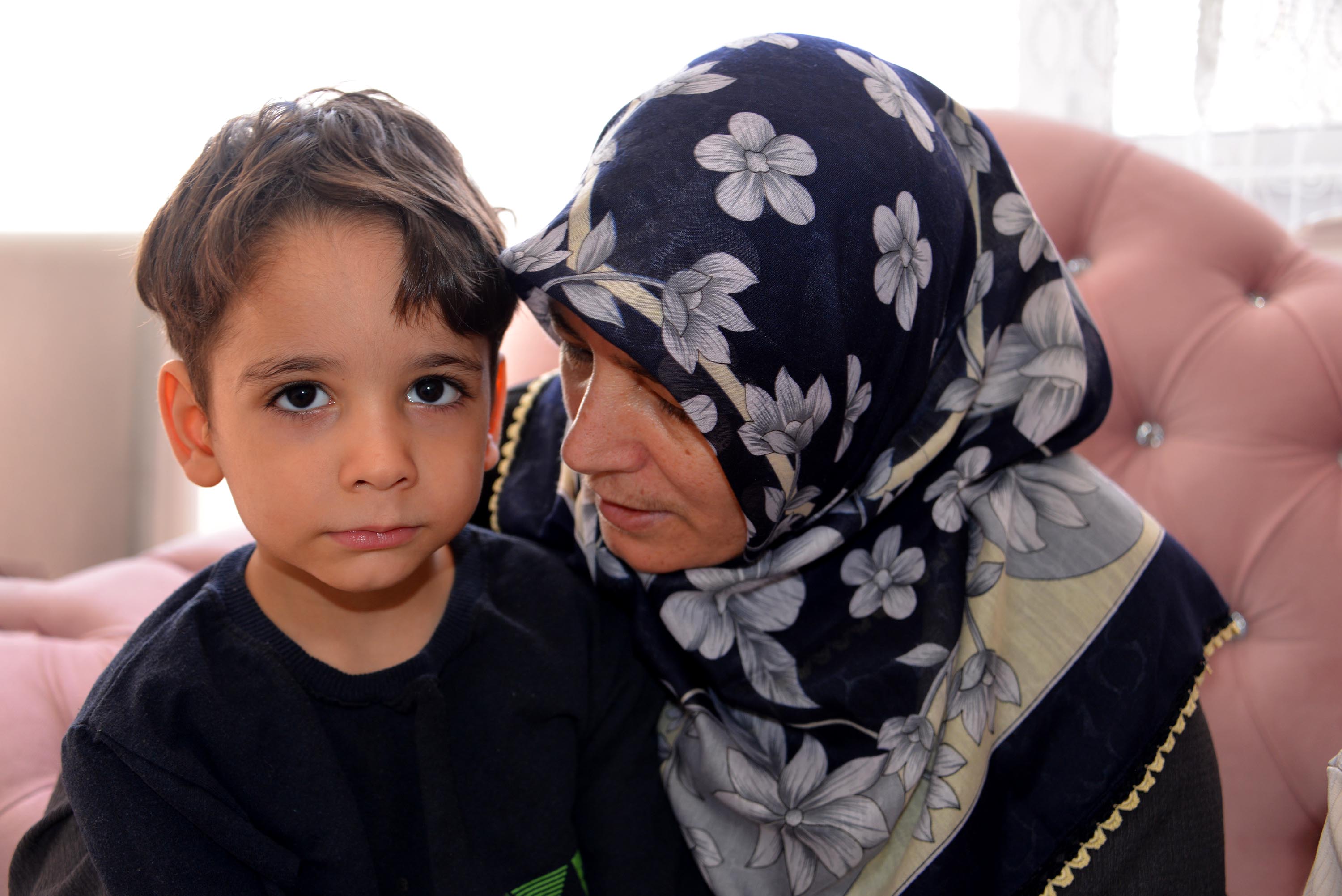 Erzurum'daki yangında 3 işitme engelli çocuk babasız kaldı - Görsel 7