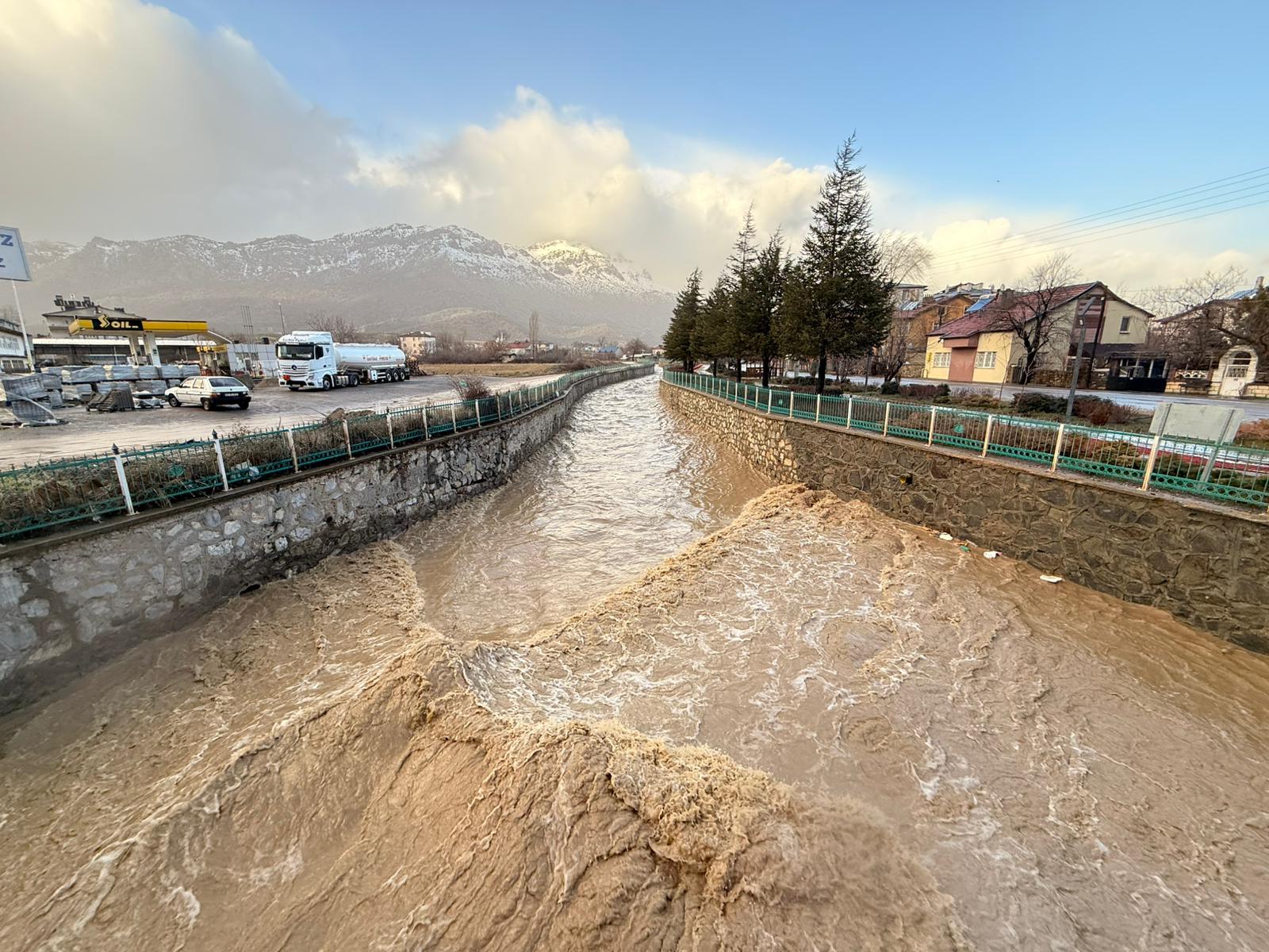 Bereketli Yağmurlar Seydişehir'de Gürlevik Çağlayanı’nı Coşturdu - Görsel 2