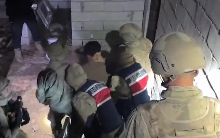 Konya'da husumetlisini öldürdü, kaçtığı Şanlıurfa'da yakalandı - Görsel 2