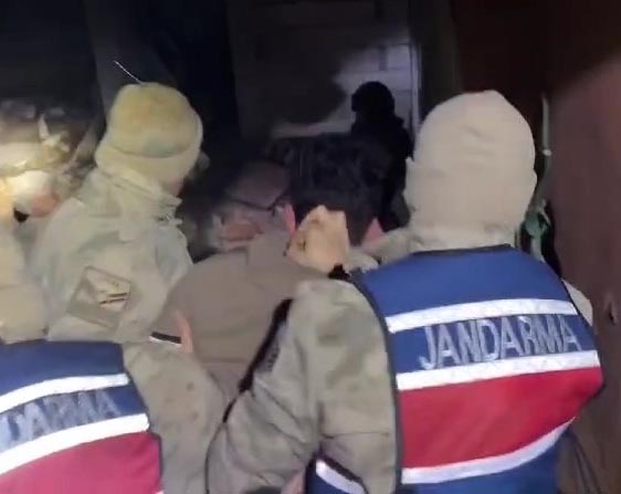 Konya'da husumetlisini öldürdü, kaçtığı Şanlıurfa'da yakalandı - Görsel 3