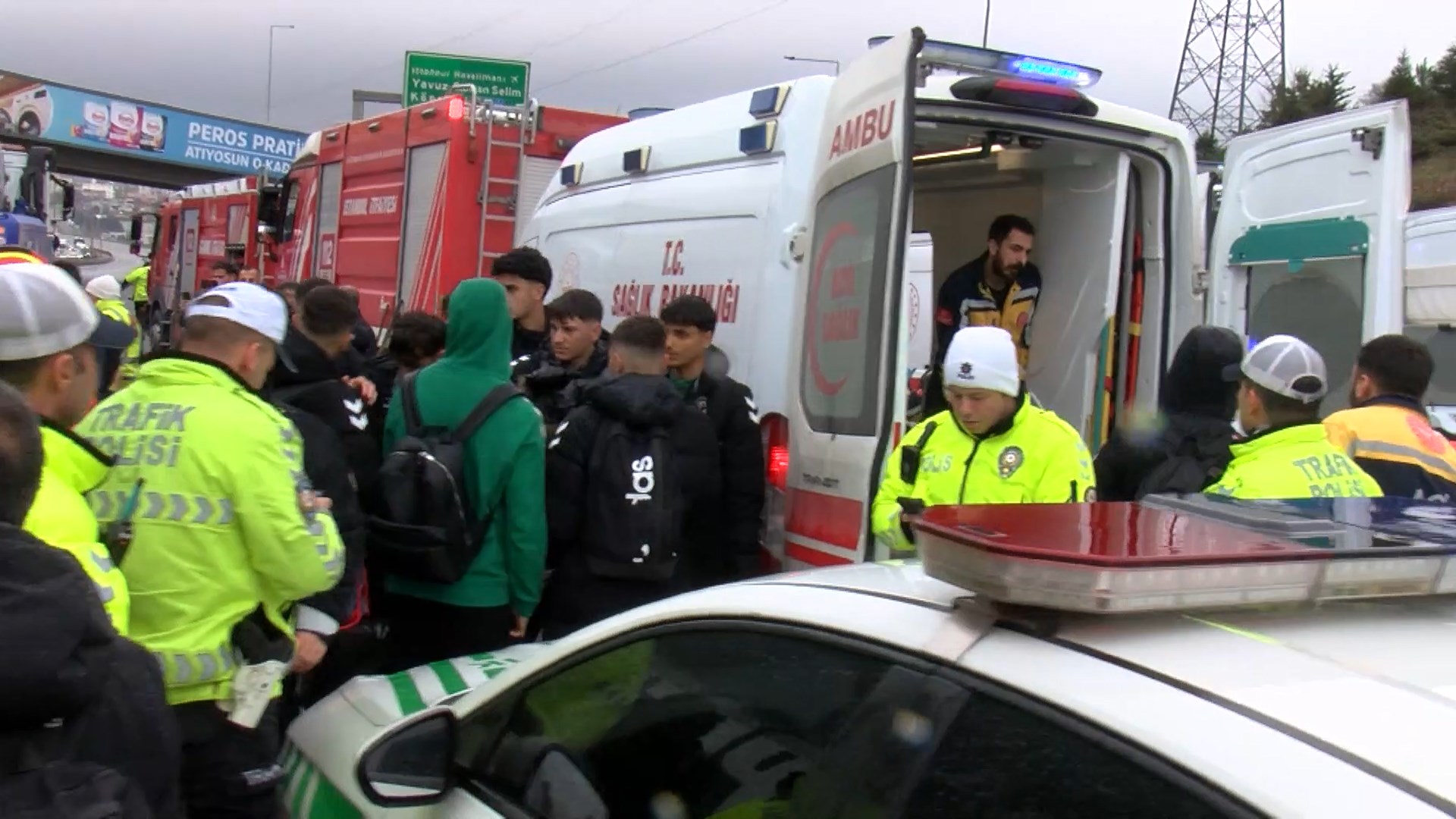 İstanbul- Konyaspor U-19 futbol takımını taşıyan otobüs kaza yaptı; 7 yaralı  - Görsel 5