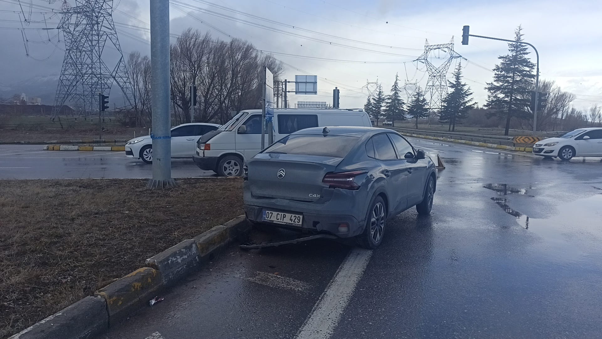Seydişehir’deki Trafik  Kazasında: 1 Çocuk Yaralandı - Görsel 2